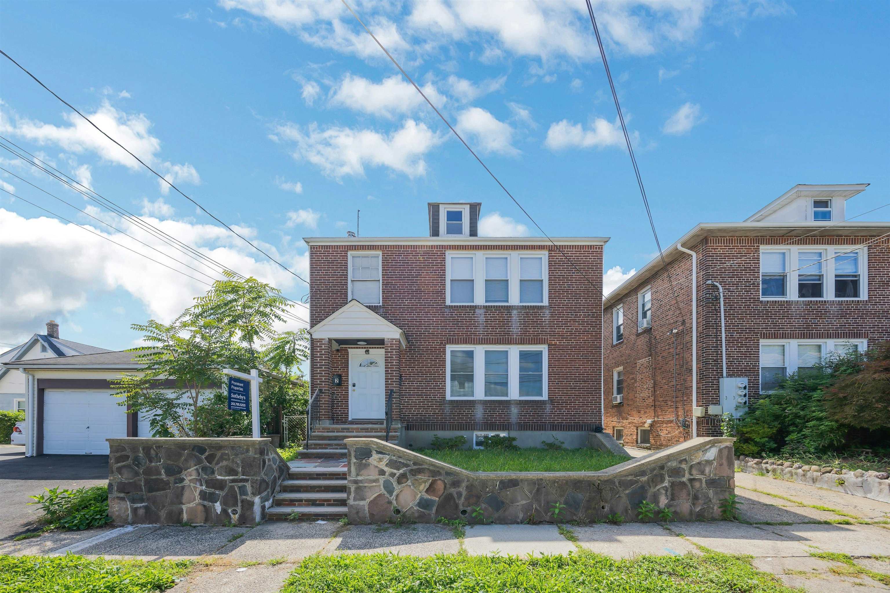 58 FLOYD AVE - Photo 2