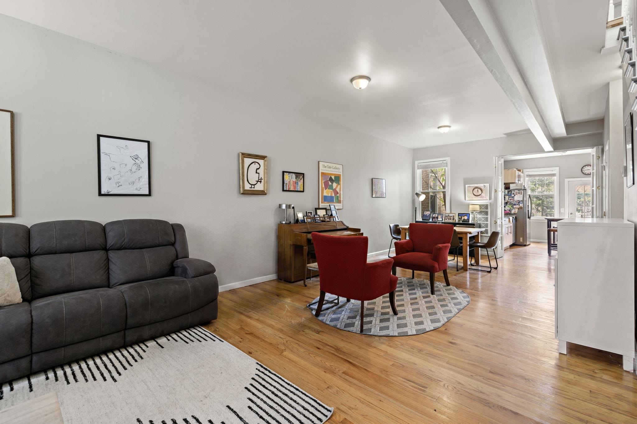 349 OGDEN AVE - Photo 4
