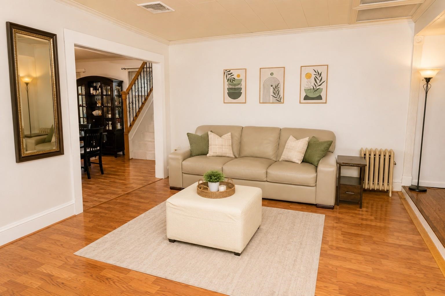 126 POST AVE - Photo 4