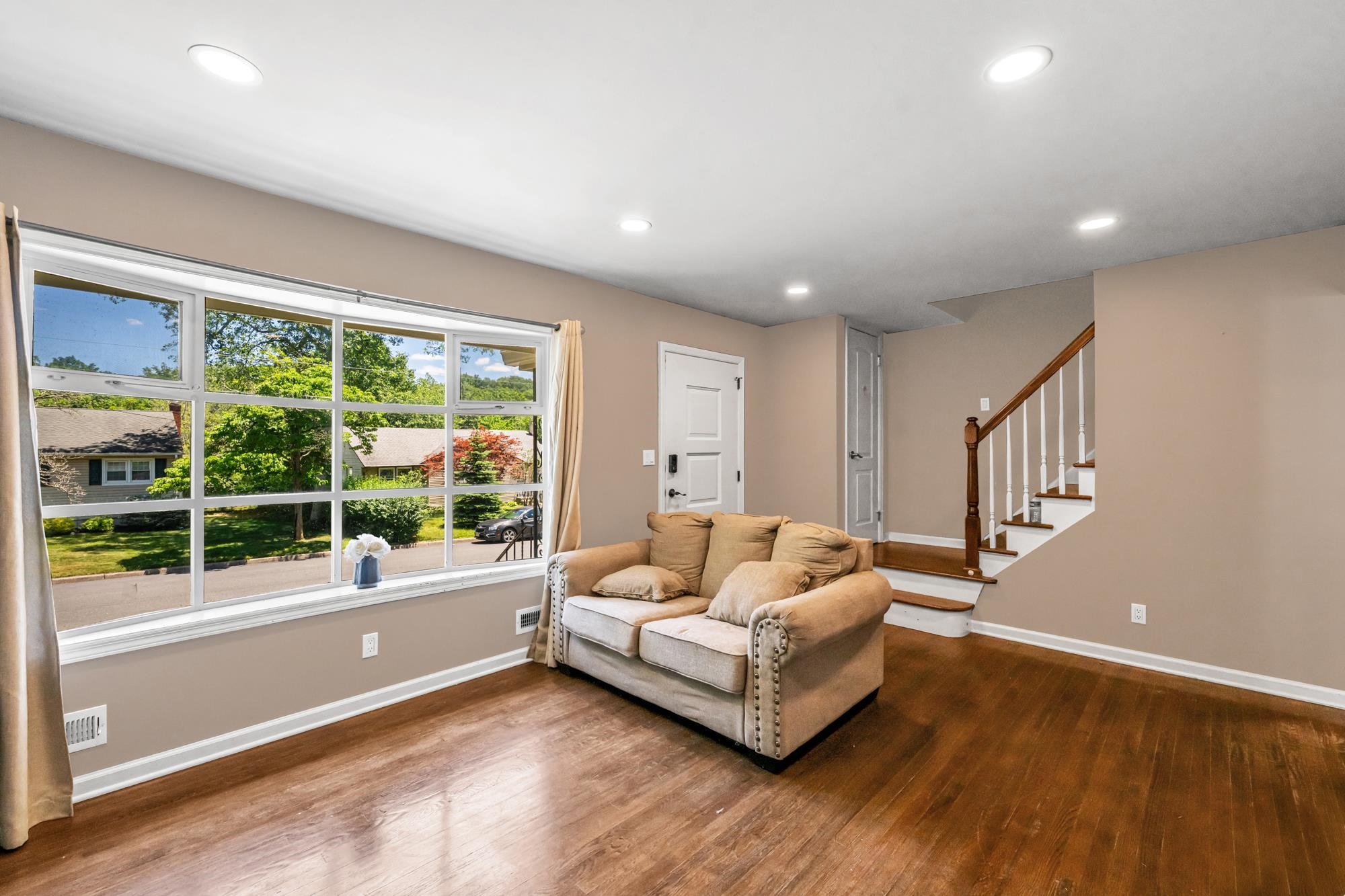 101 PINECREST TERRACE - Photo 5