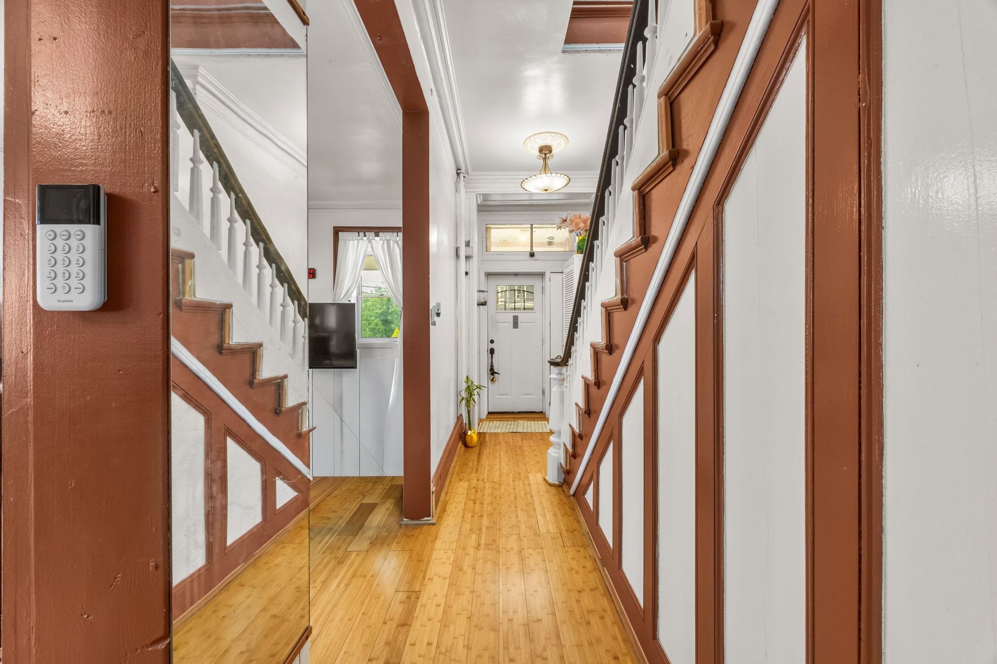 206 DANFORTH AVE - Photo 9