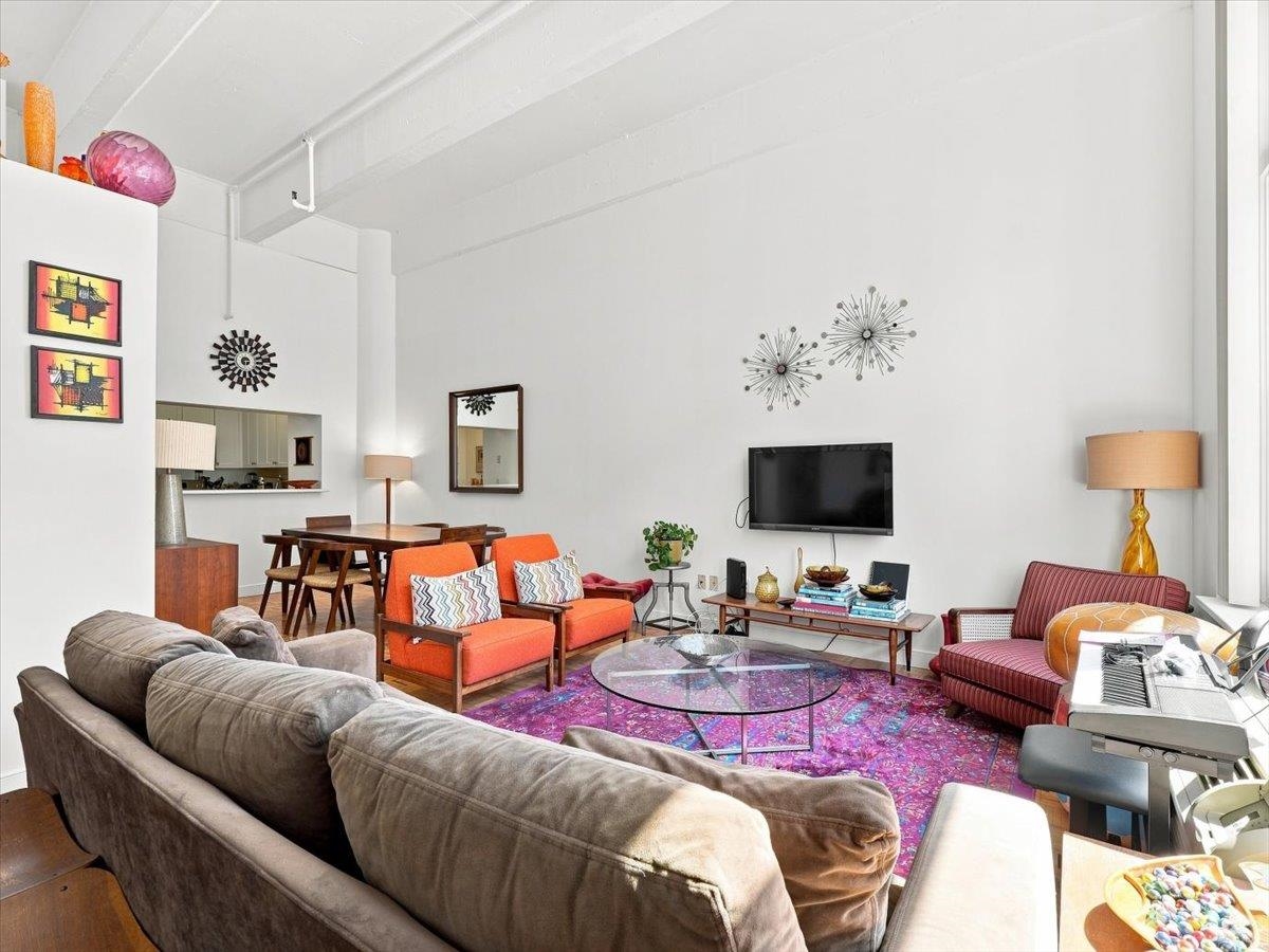 1500 HUDSON ST - Photo 2