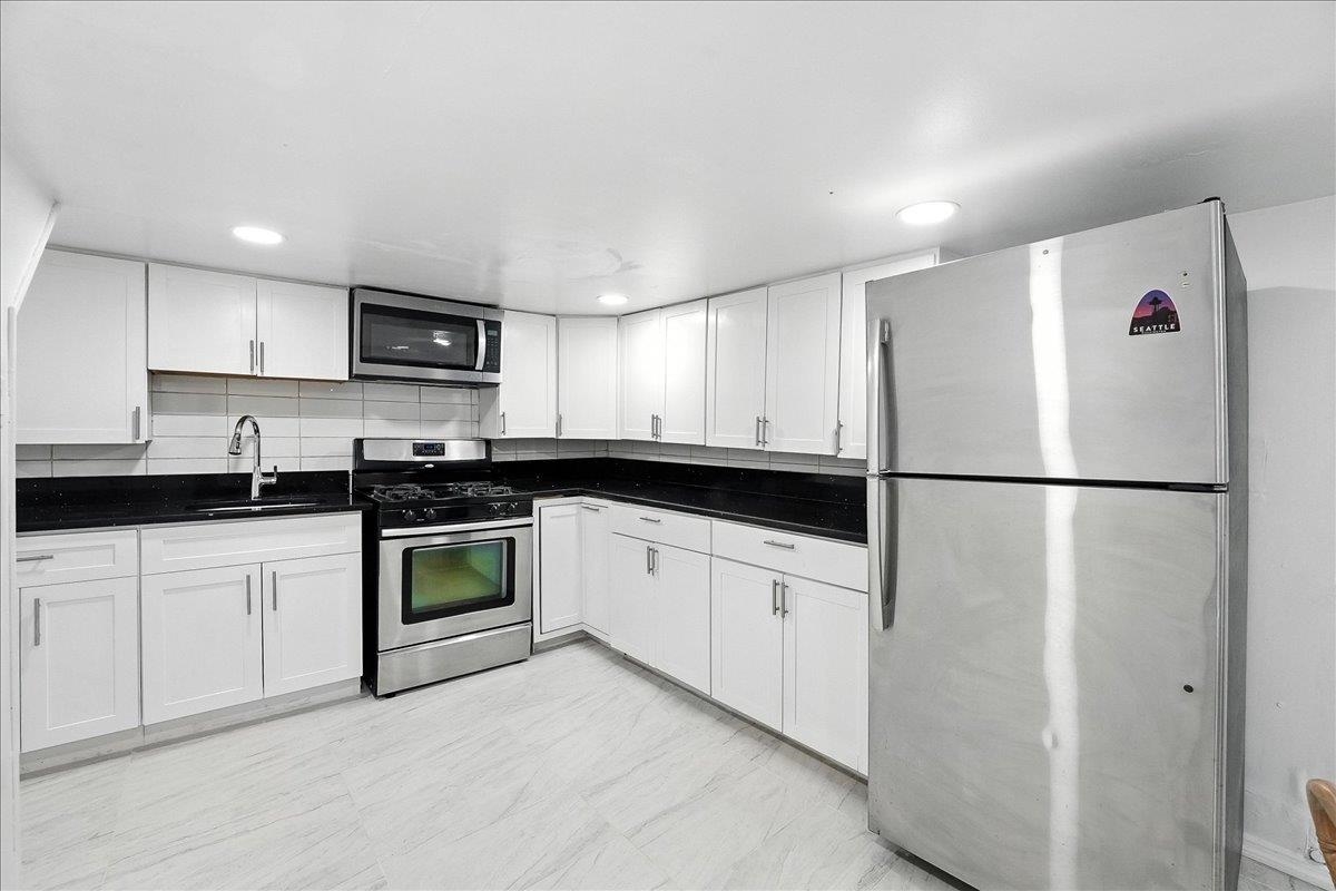 283 GRIFFITH ST - Photo 5
