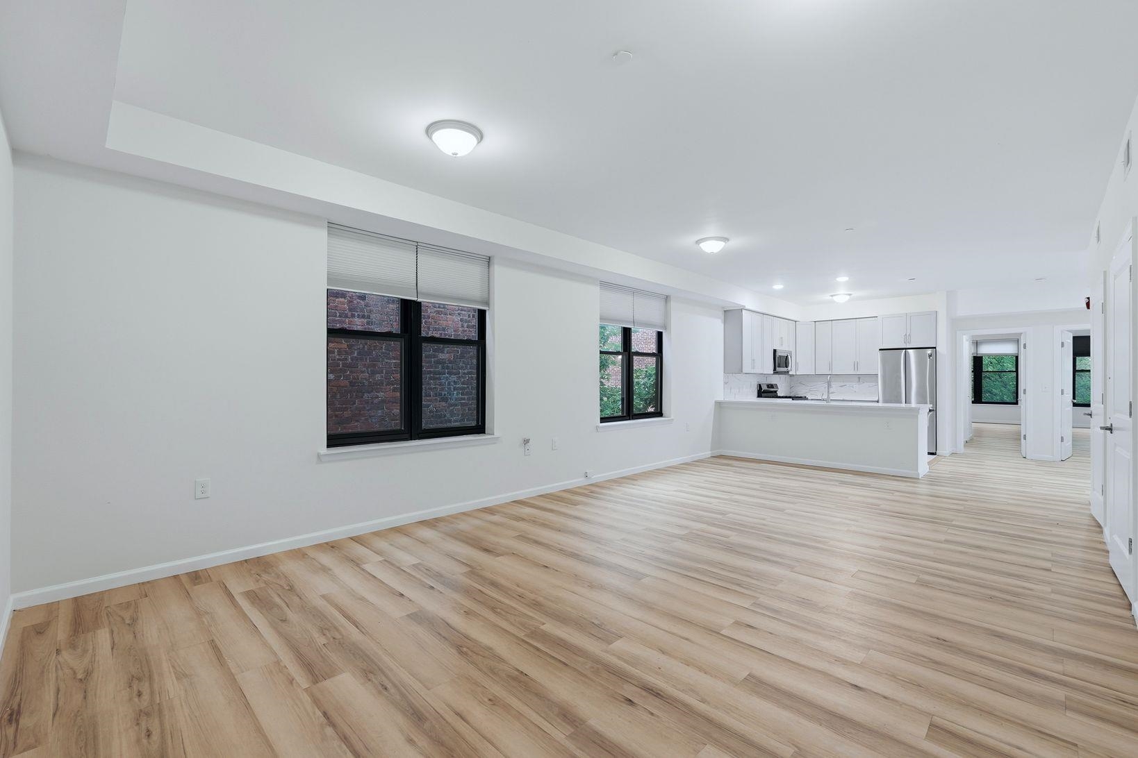 145 BERGEN AVE - Photo 4