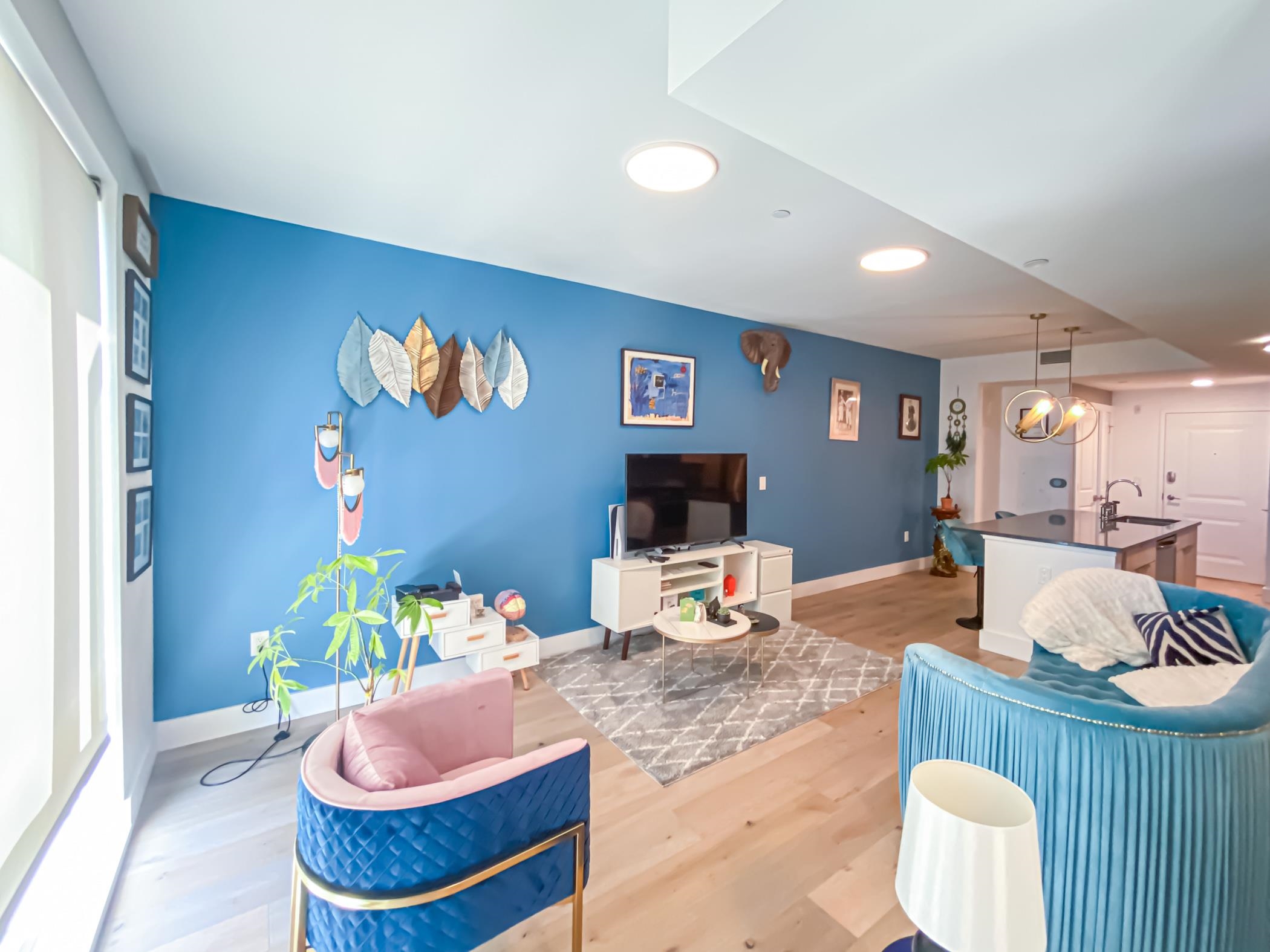 348 BALDWIN AVE - Photo 2