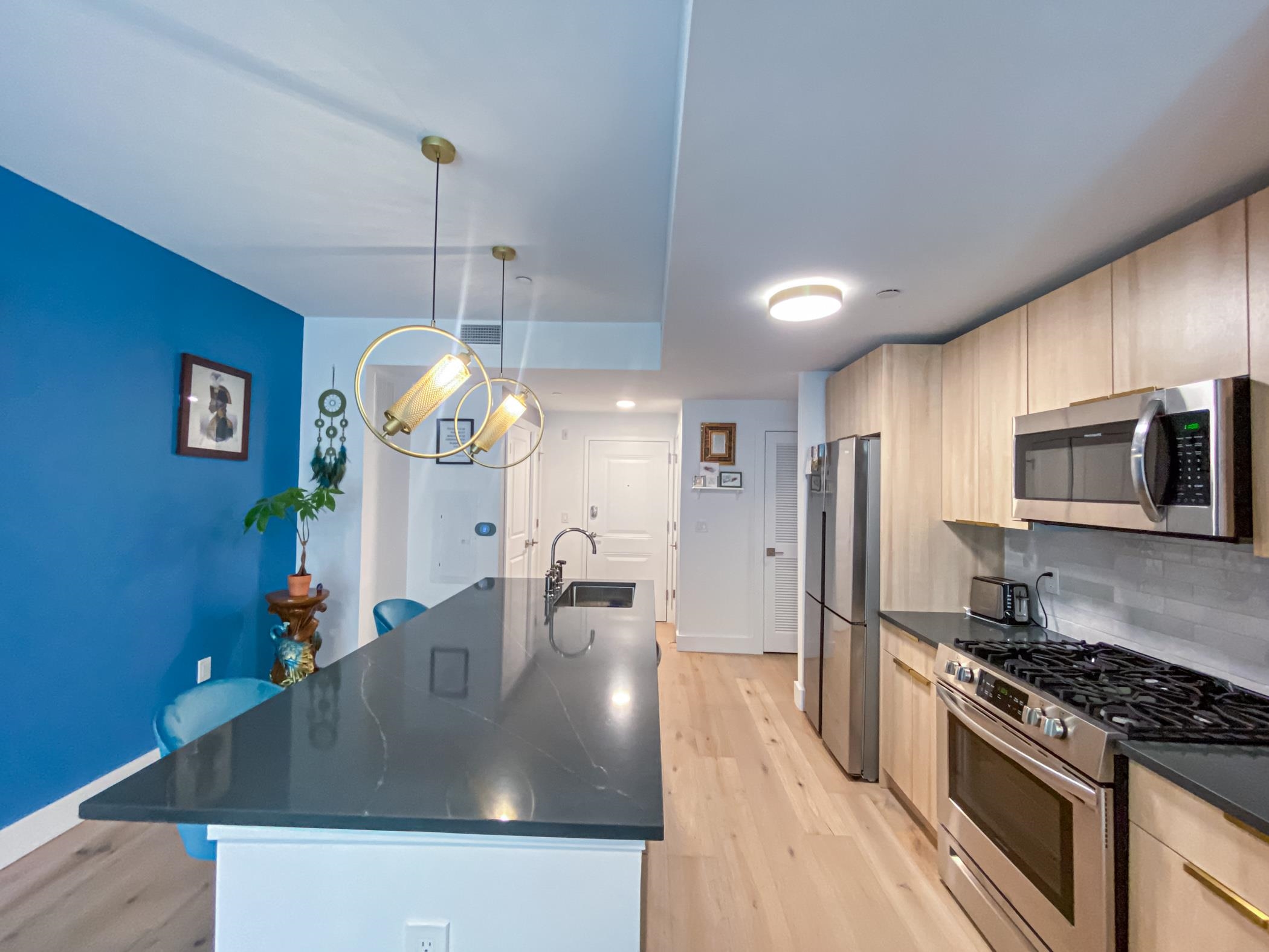 348 BALDWIN AVE - Photo 4