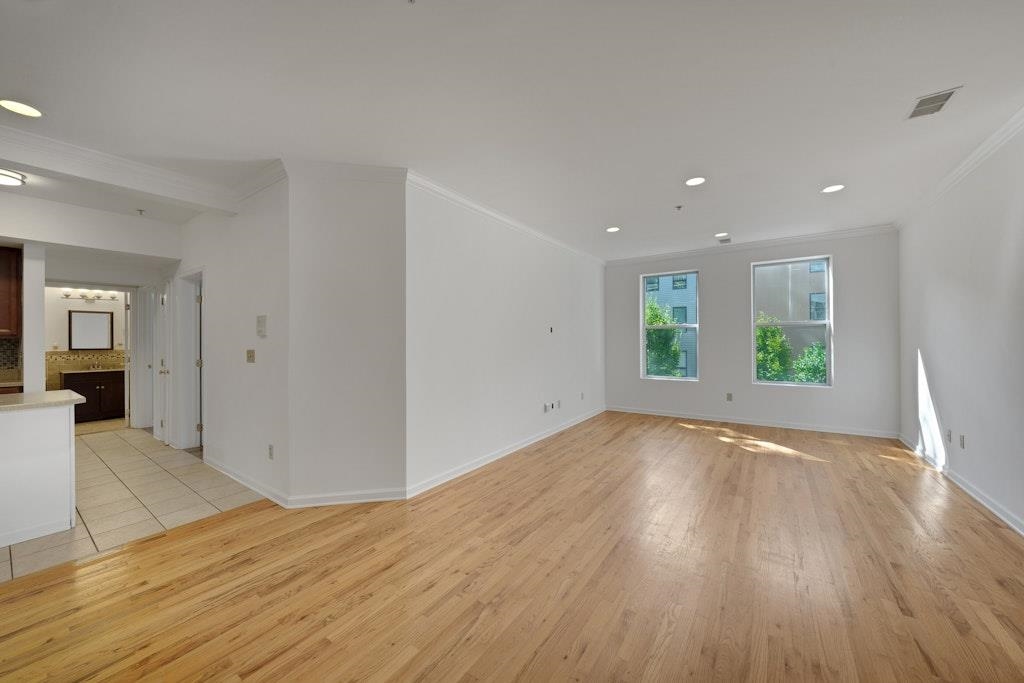 510 MONROE ST - Photo 3