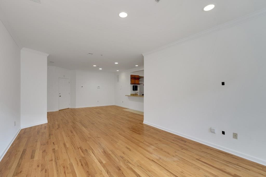 510 MONROE ST - Photo 5