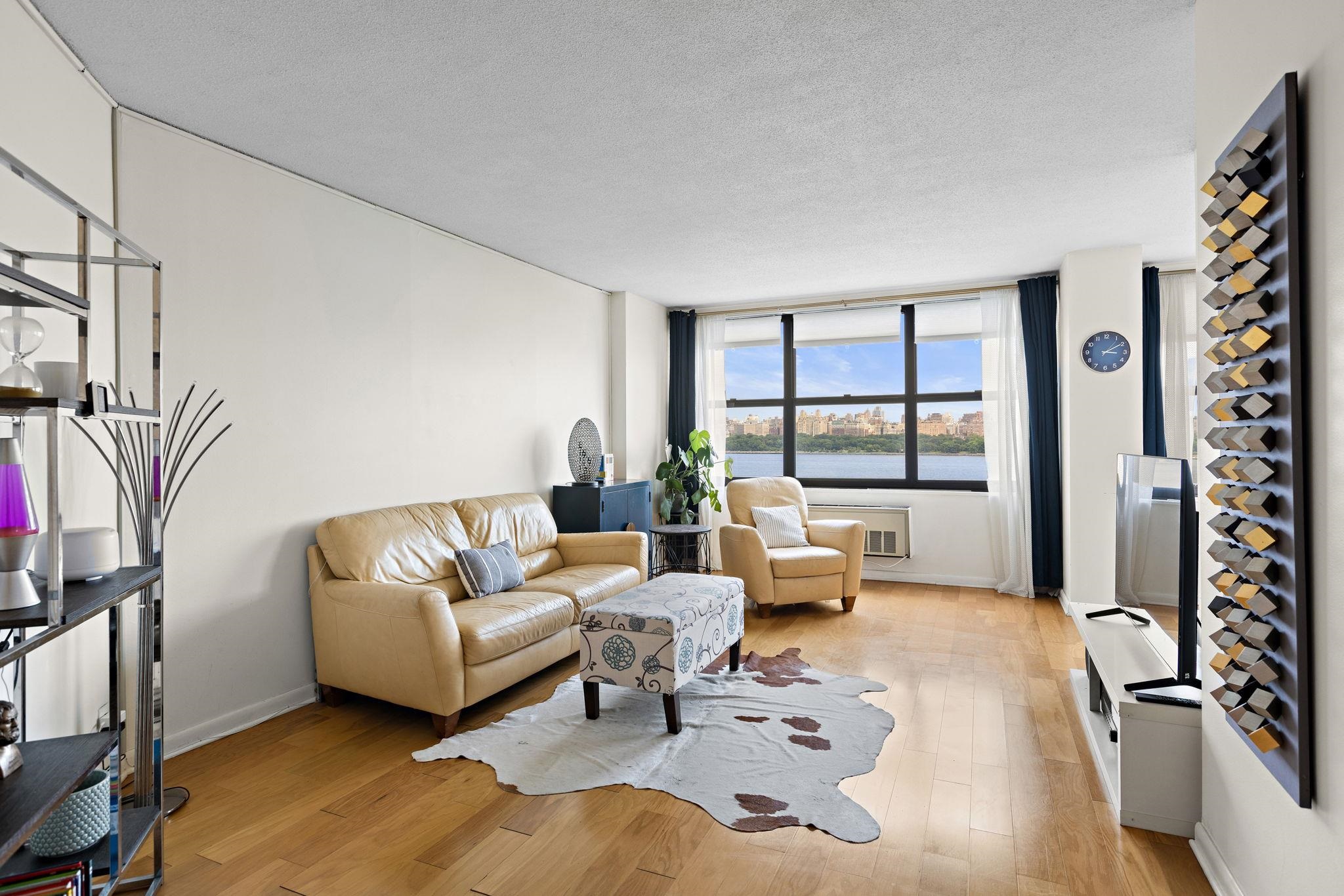 7002 BLVD EAST - Photo 4