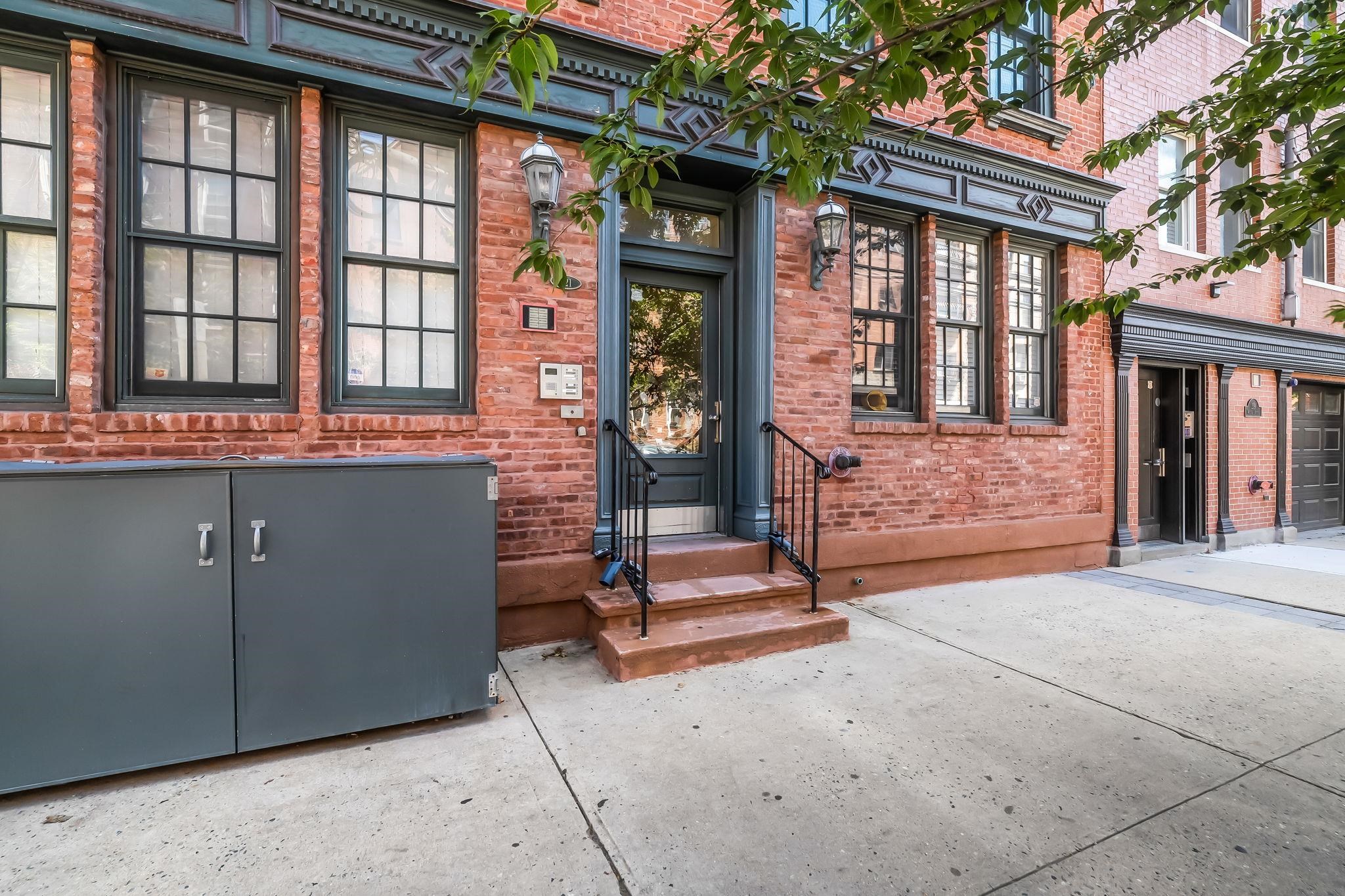 221 WILLOW AVE - Photo 4