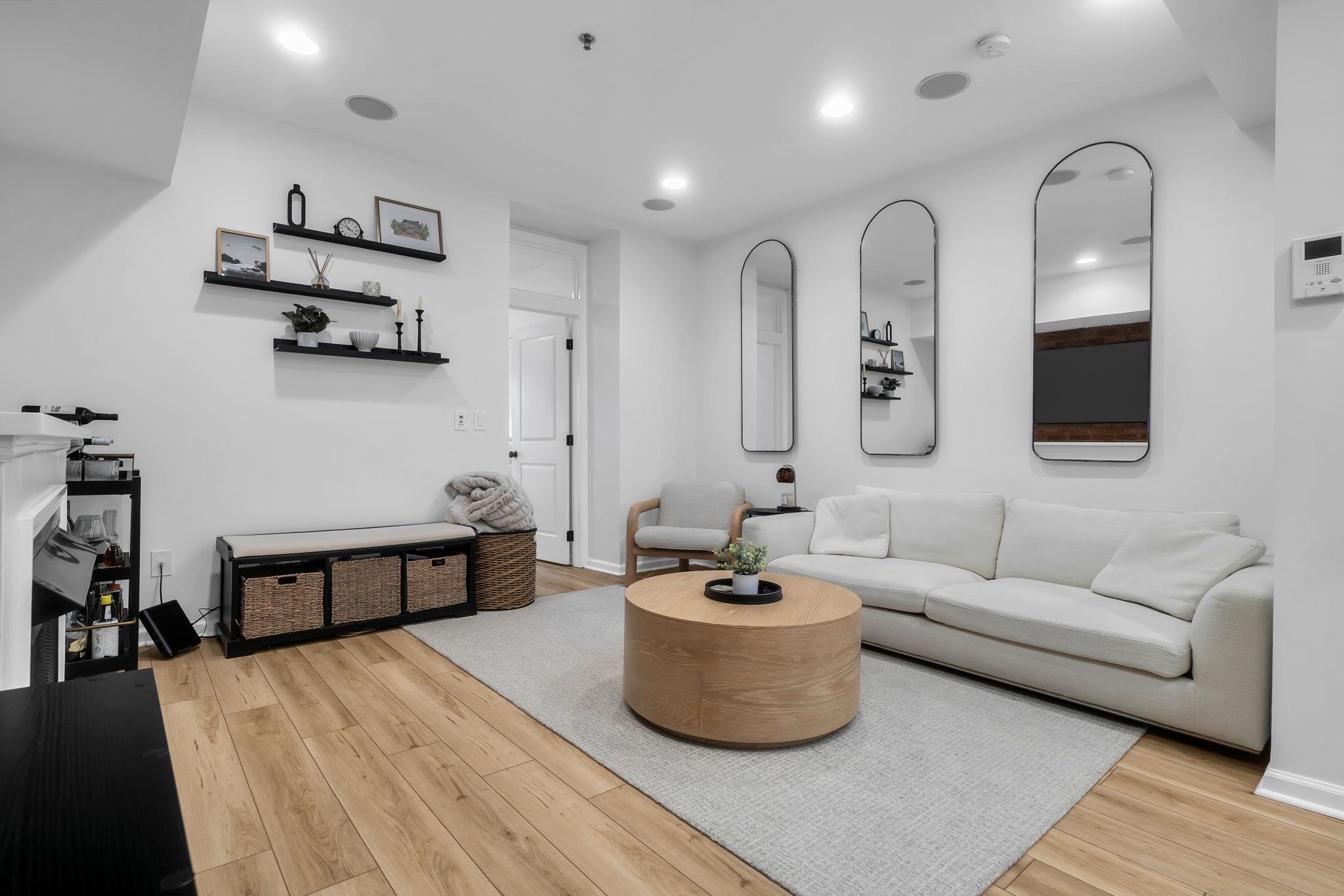 221 WILLOW AVE - Photo 5
