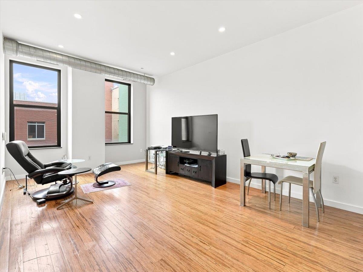 232 PAVONIA AVE - Photo 2