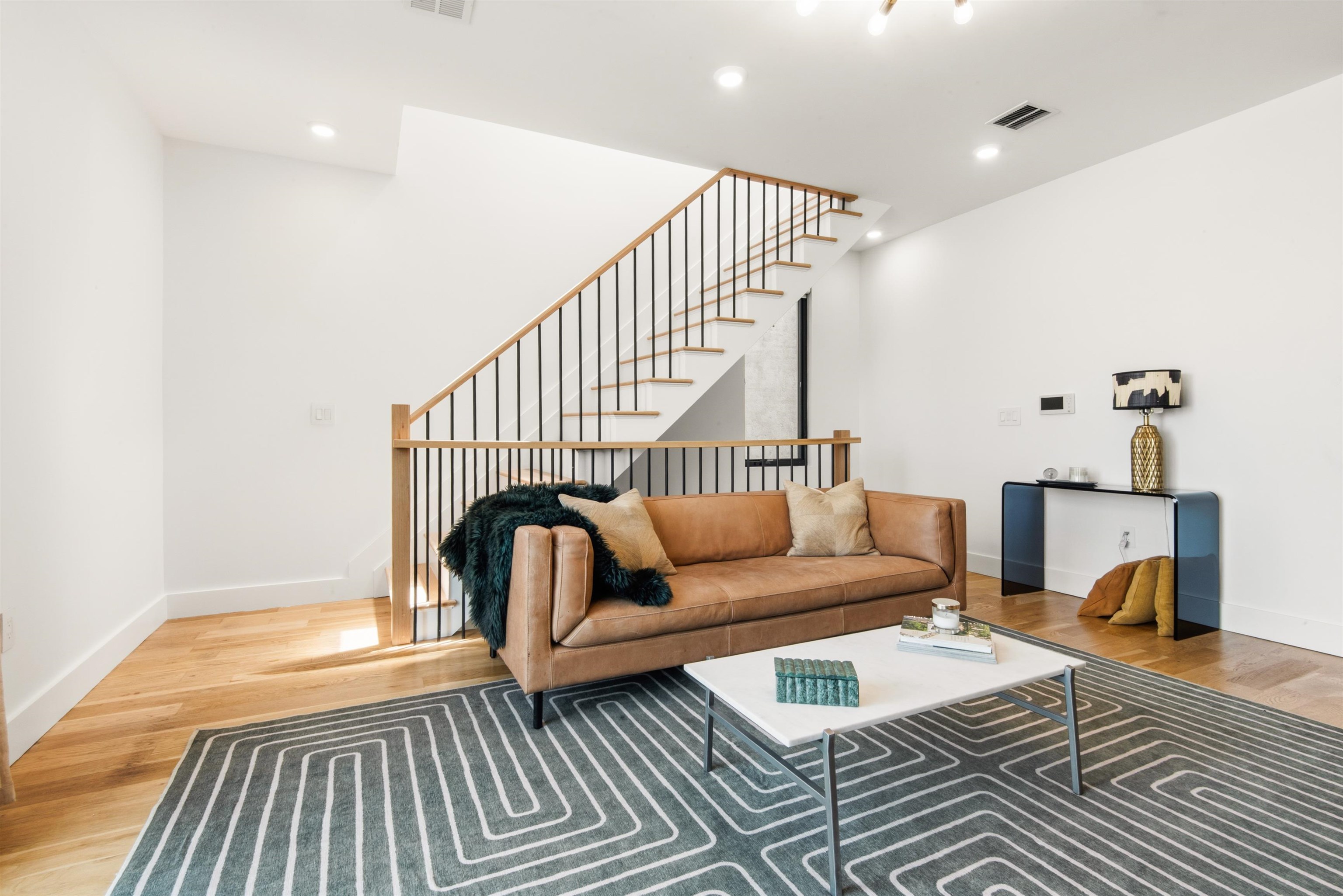 19 LEONARD ST - Photo 2