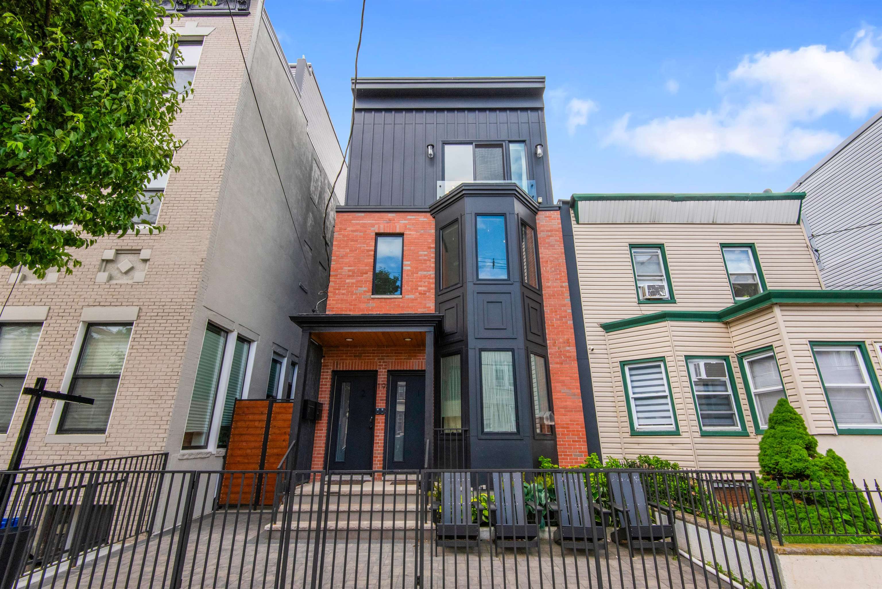 19 LEONARD ST - Photo 5