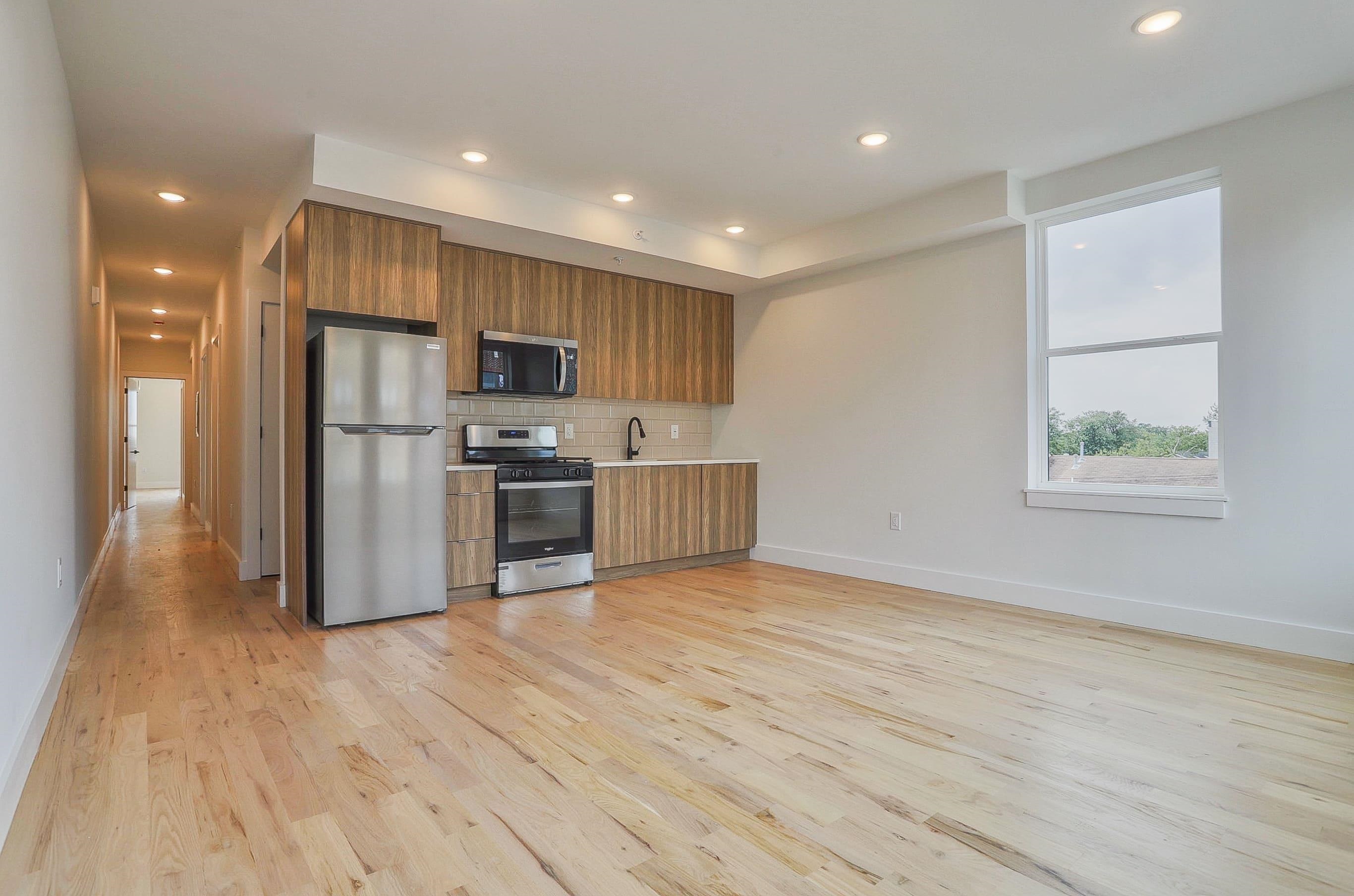 88 BERGEN AVE - Photo 5