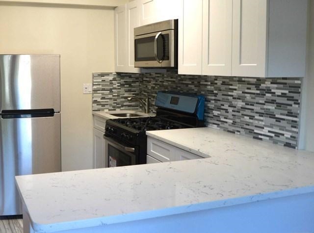 2200 CENTER AVE - Photo 2