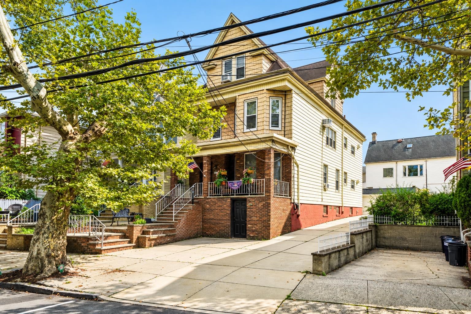 116 WEST 5TH ST - Photo 3