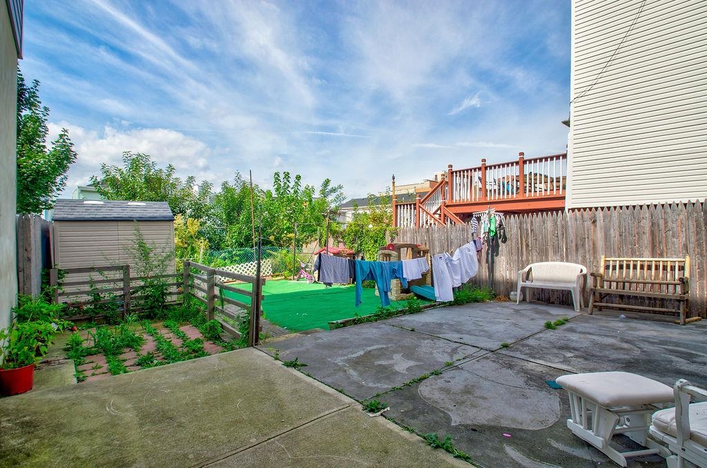 25 ROMAINE AVE - Photo 3