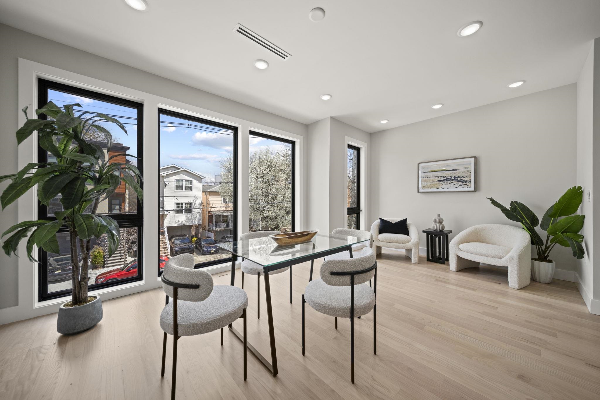 115 CHARLES ST - Photo 5