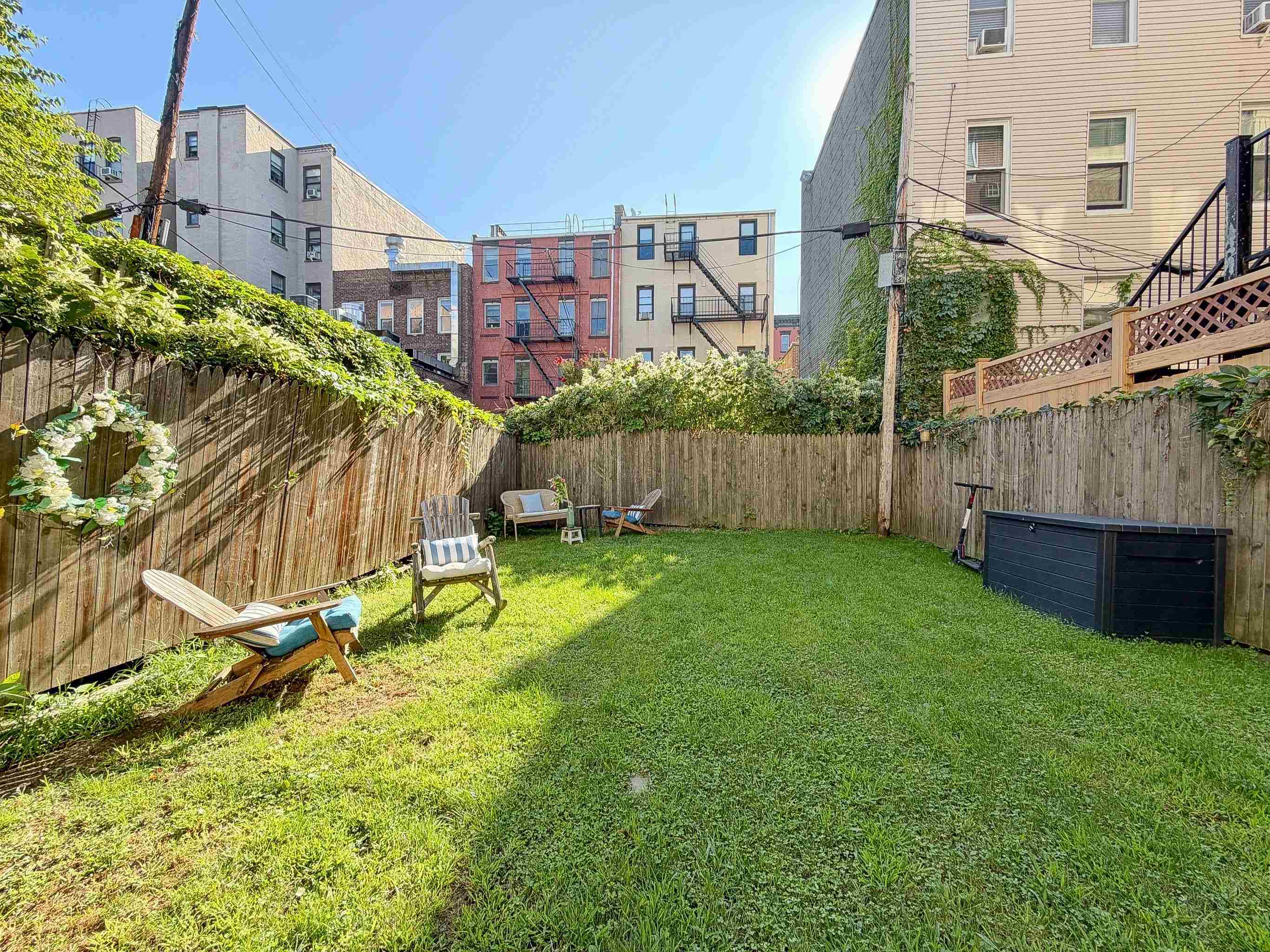 119 CLINTON ST - Photo 5