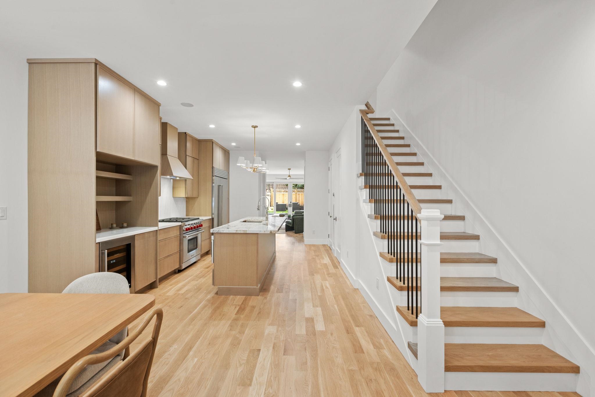 1137 PARK AVE - Photo 5