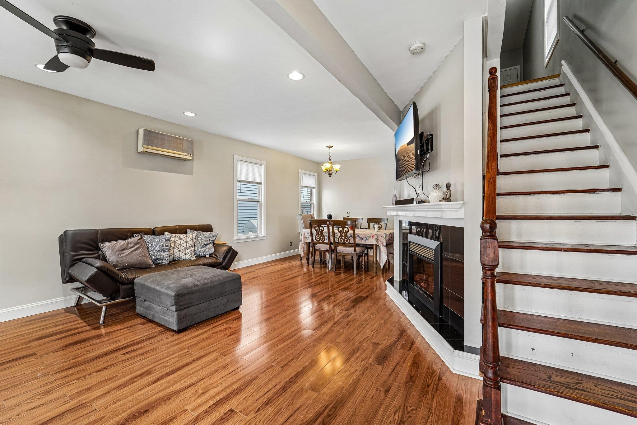 155 3RD ST - Photo 5