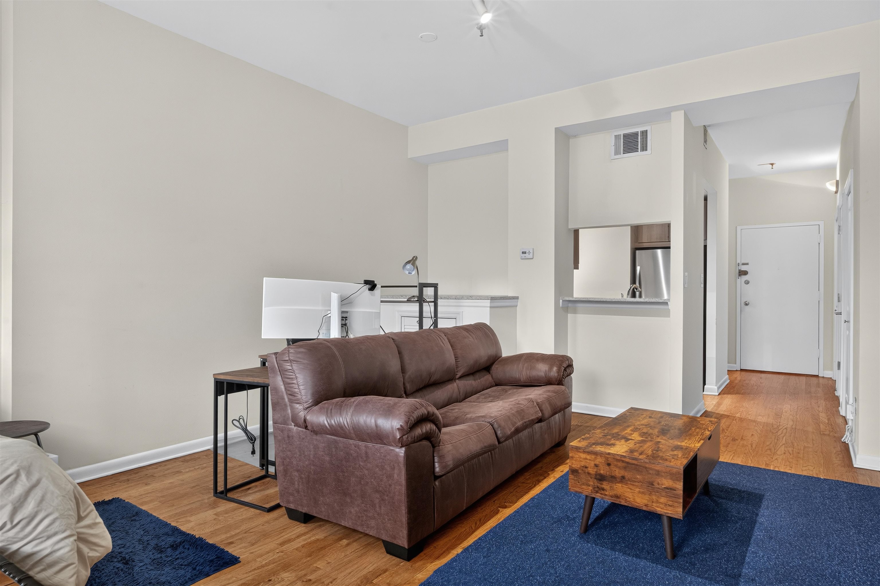 227 CHRISTOPHER COLUMBUS DR - Photo 4