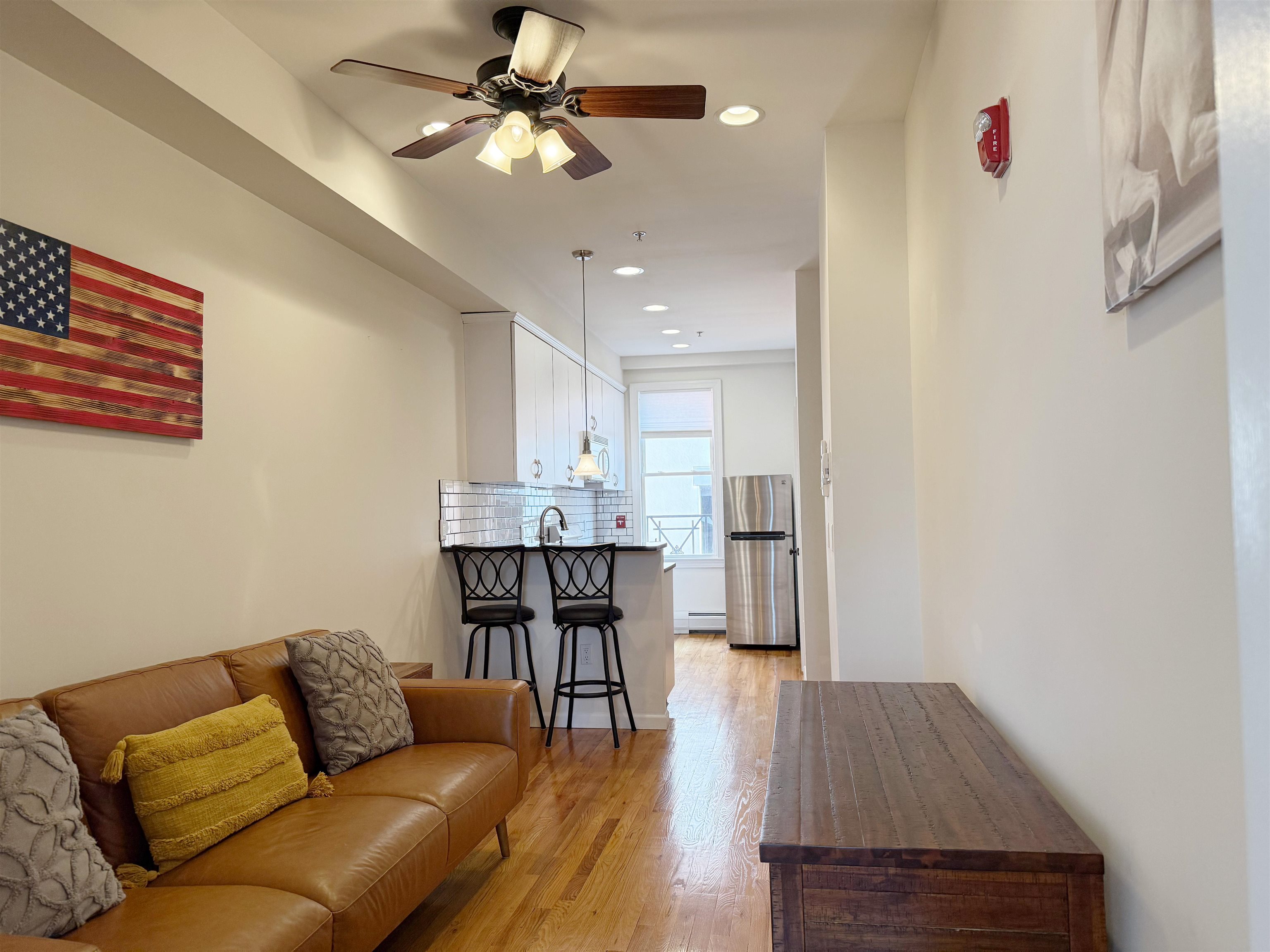 358 3RD ST - Photo 4