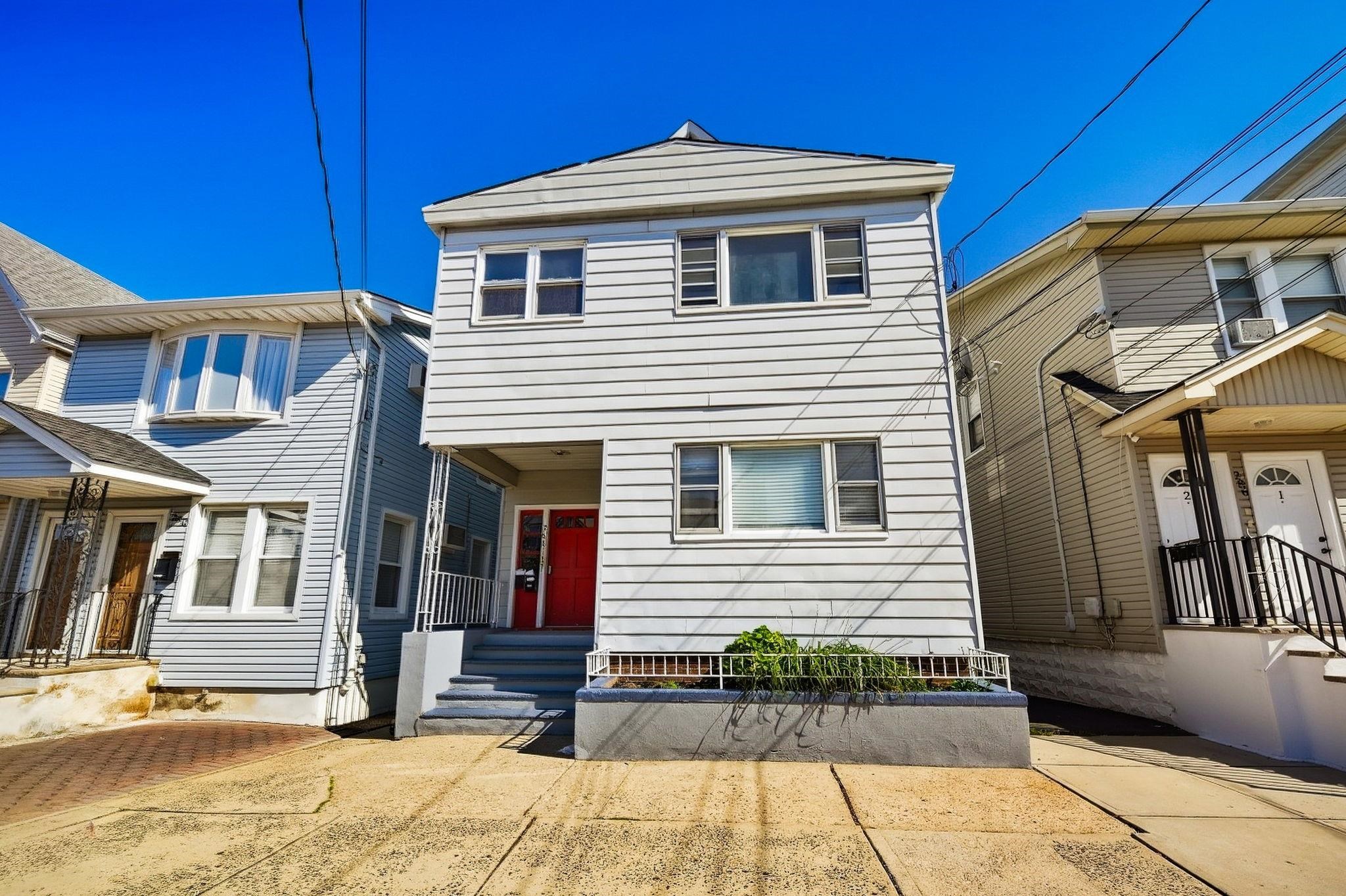 288 DEVON ST - Photo 5