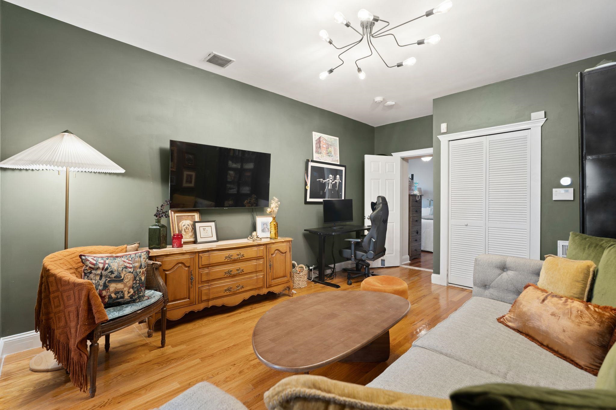 220 7TH ST - Photo 3