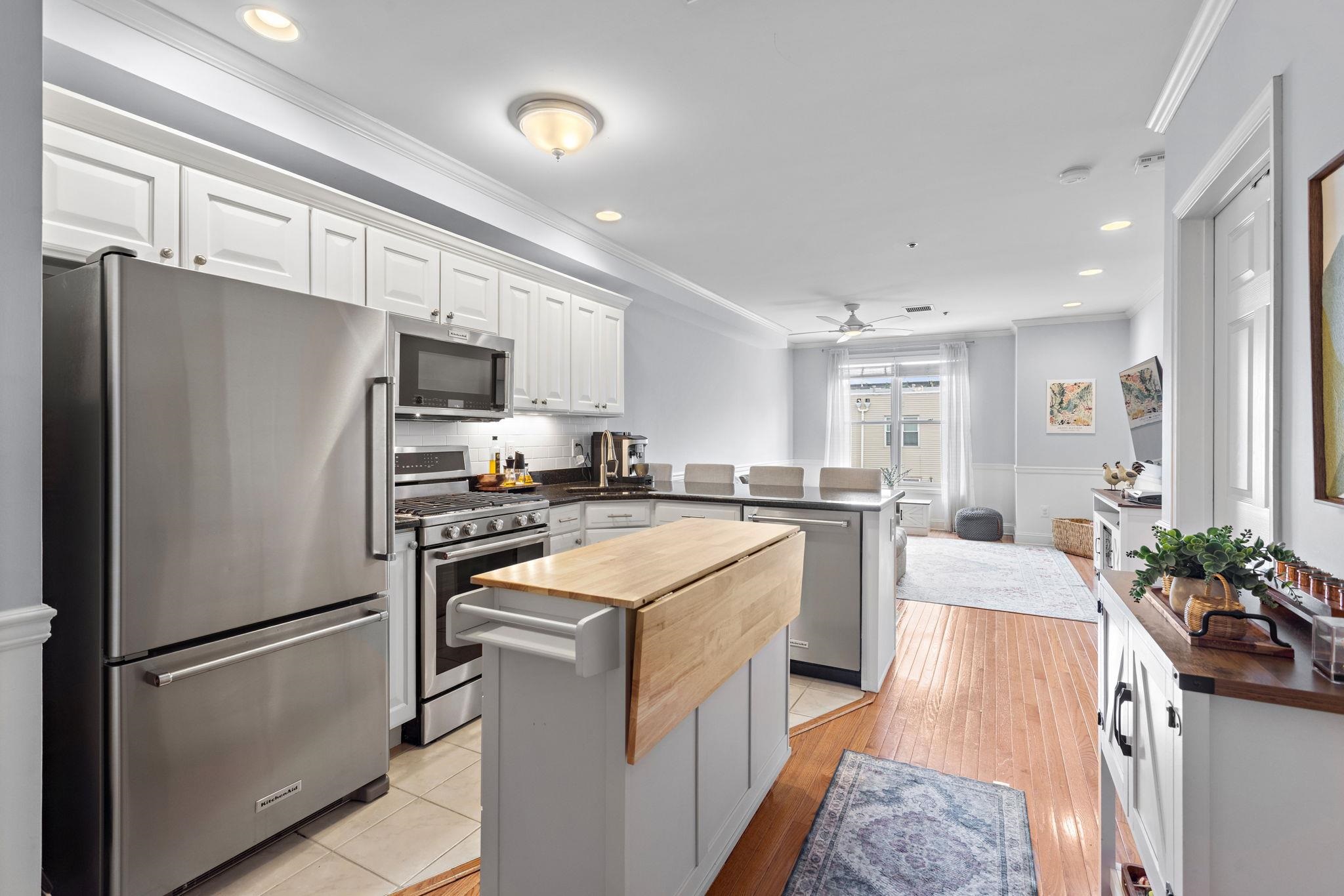 725 JEFFERSON ST - Photo 4