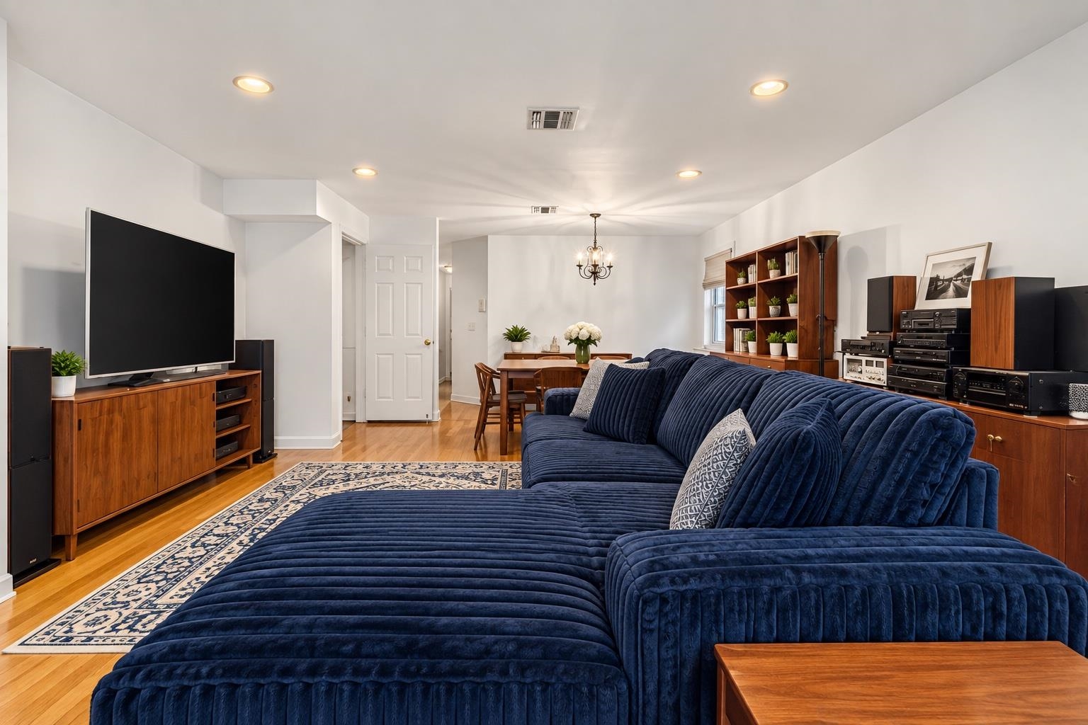 525 AVENUE A - Photo 3