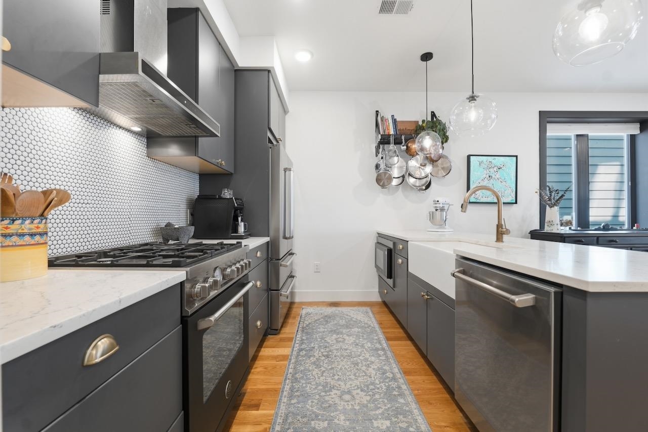 177 CONGRESS ST - Photo 2