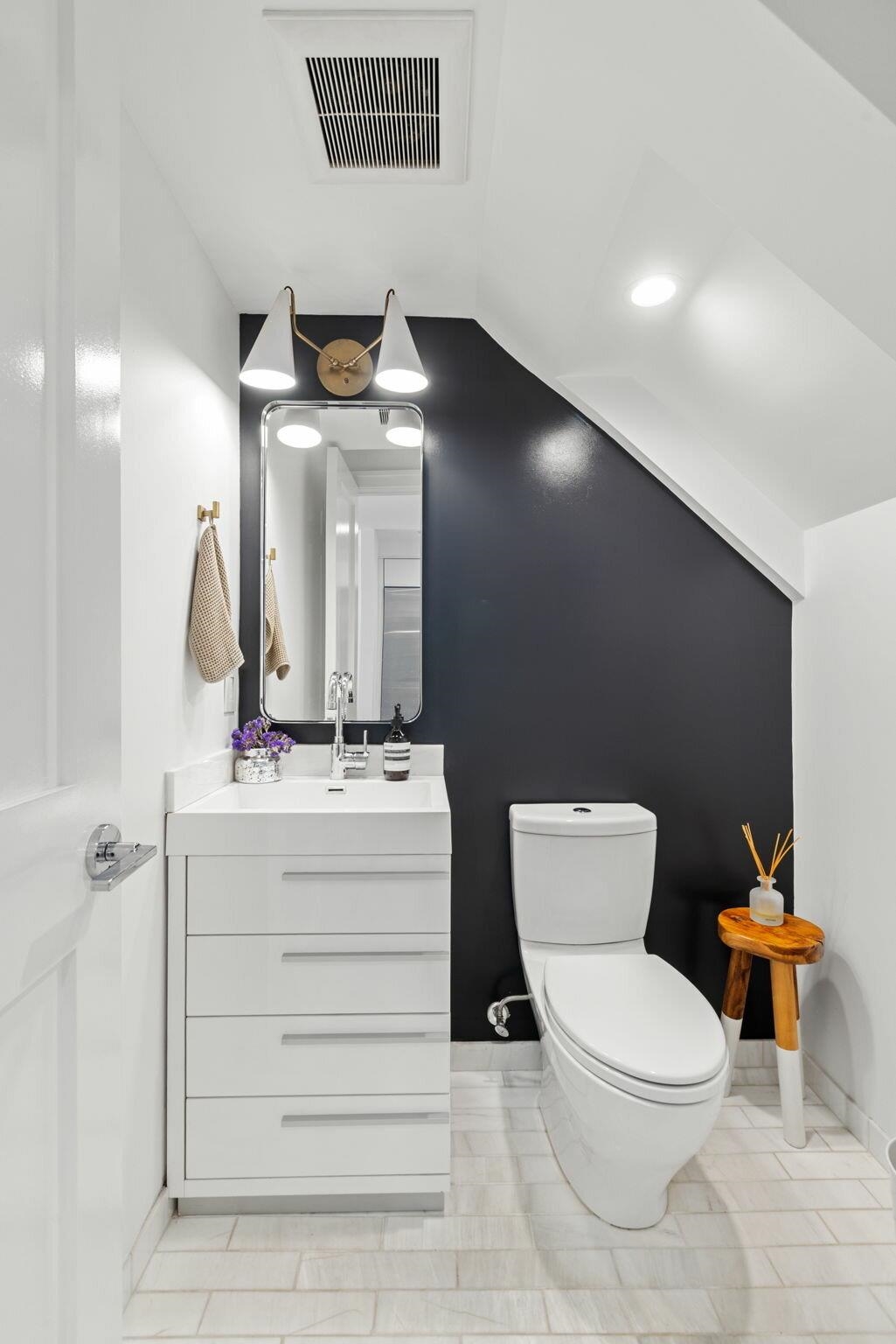 810 PARK AVE - Photo 5