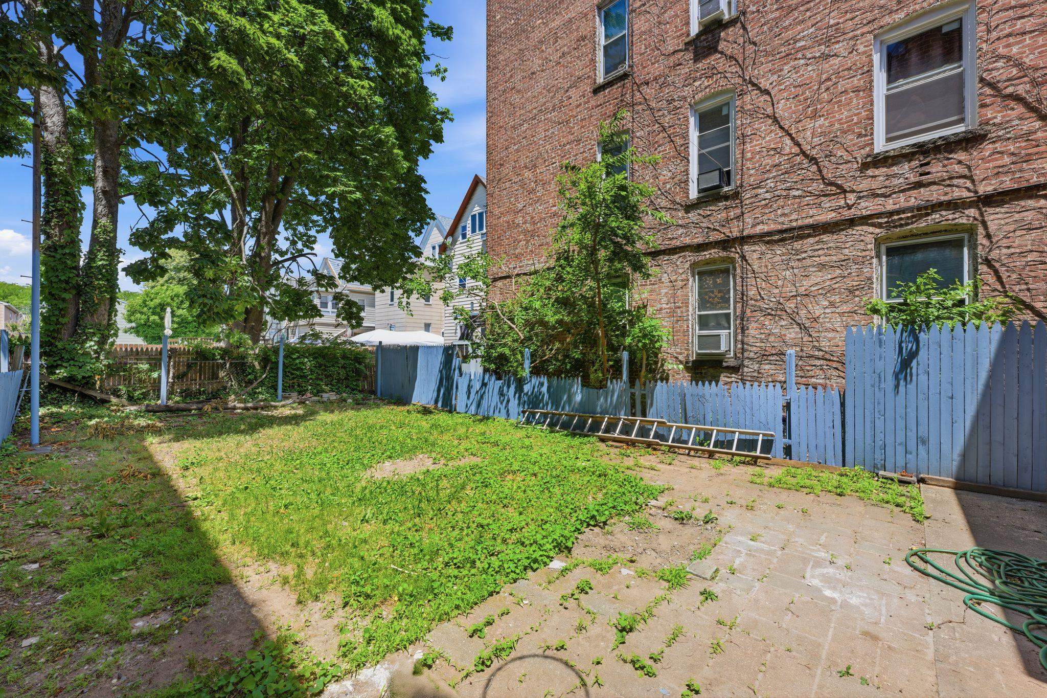 429 KENNEDY BLVD