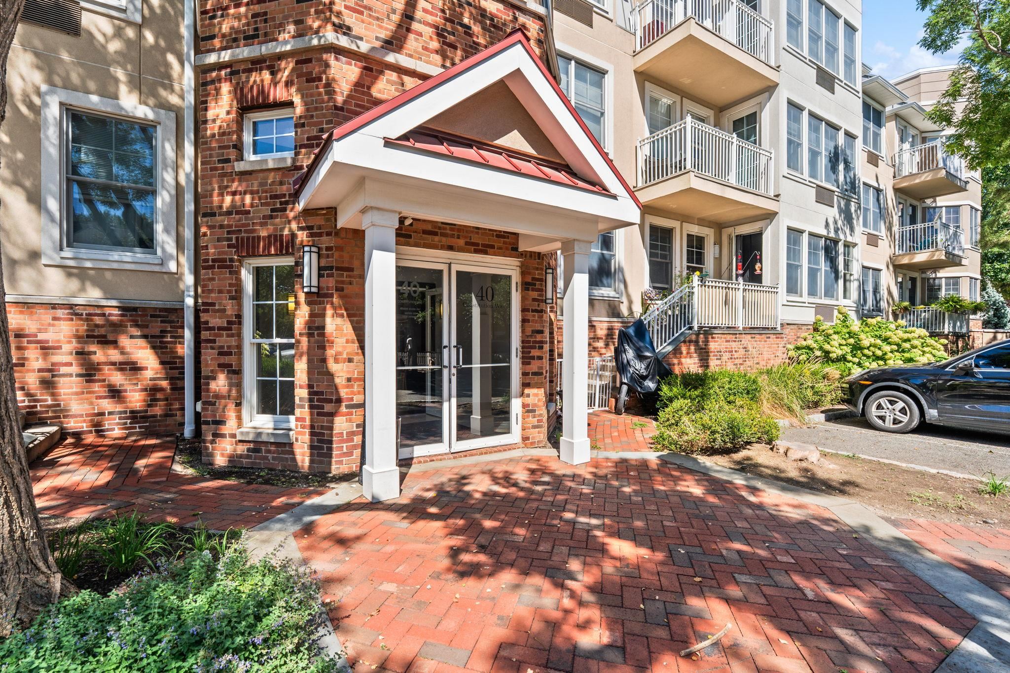 40 CONSTITUTION WAY - Photo 2