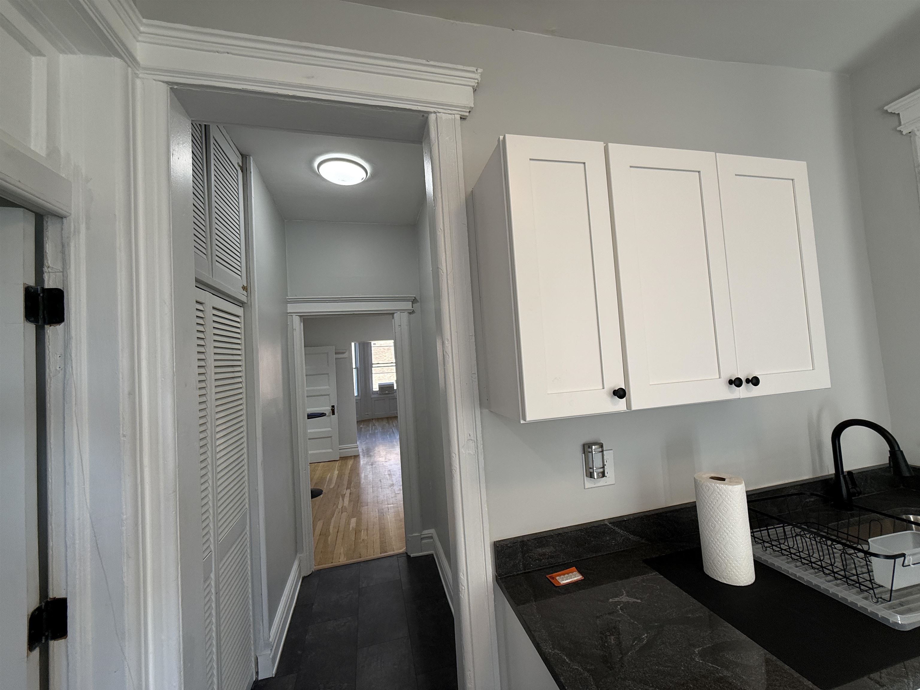 5 COLUMBIA AVE - Photo 4