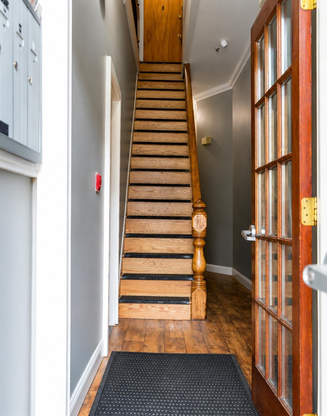 420 2ND ST - Photo 2