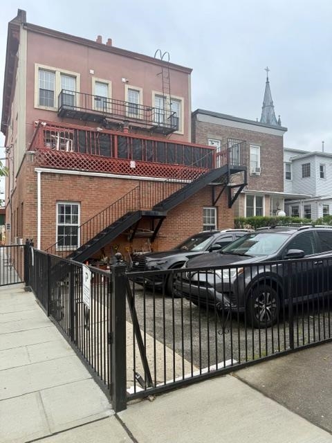 1300 CENTRAL AVE - Photo 2