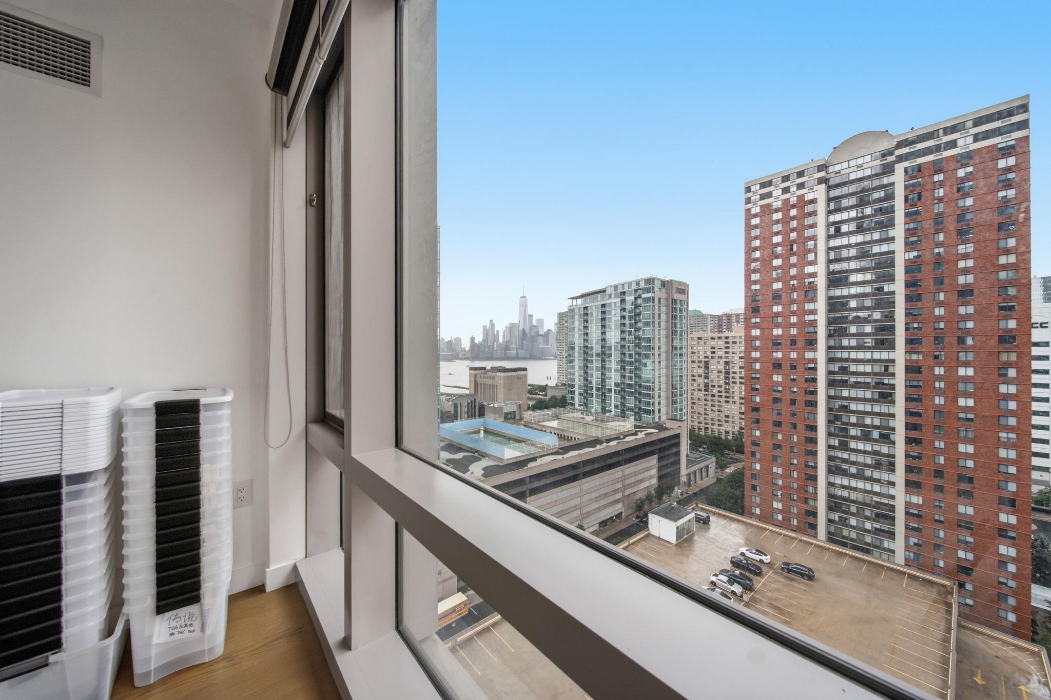 75 PARK LANE SOUTH - Photo 3
