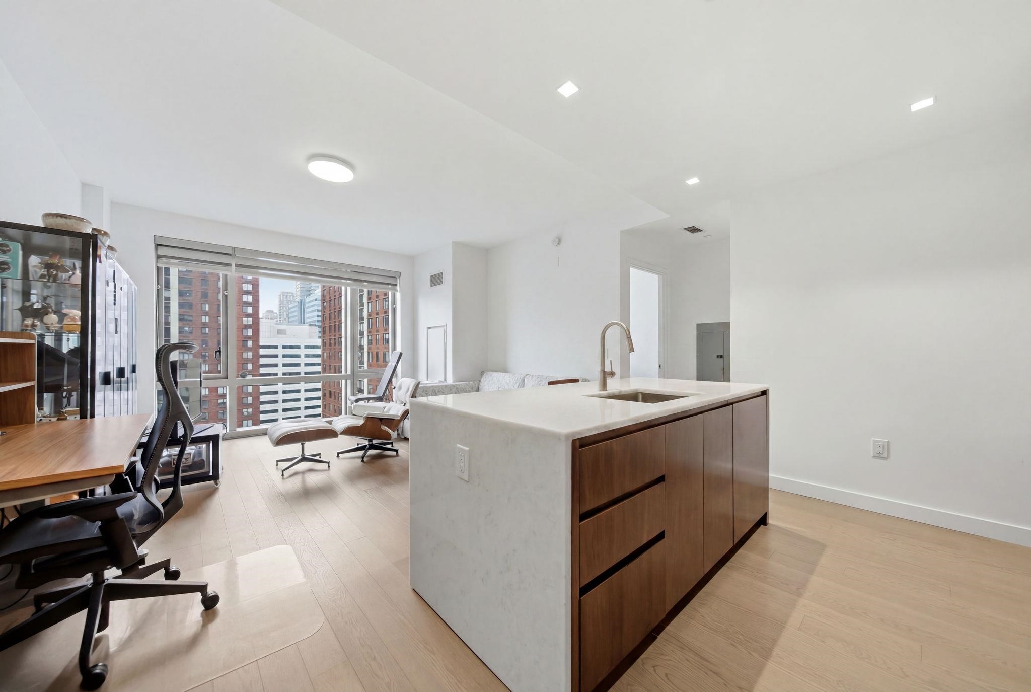 75 PARK LANE SOUTH - Photo 4