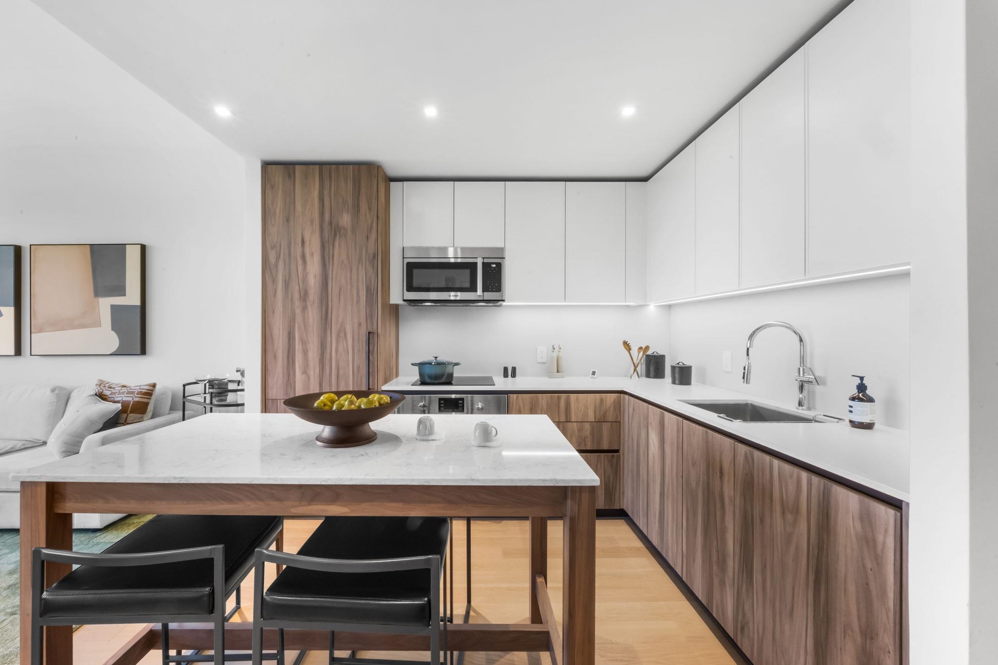 387 8TH ST - Photo 5