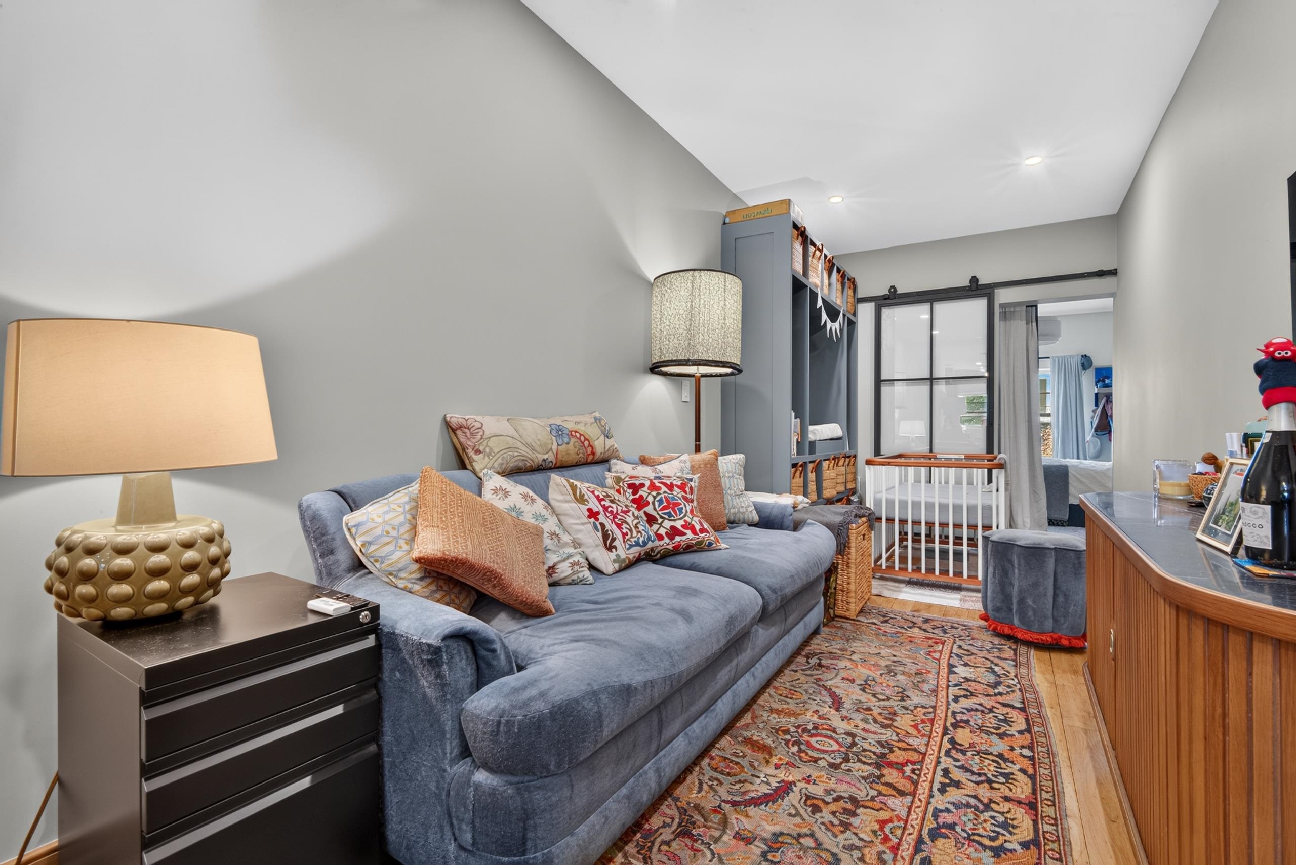 227 MONROE ST - Photo 4