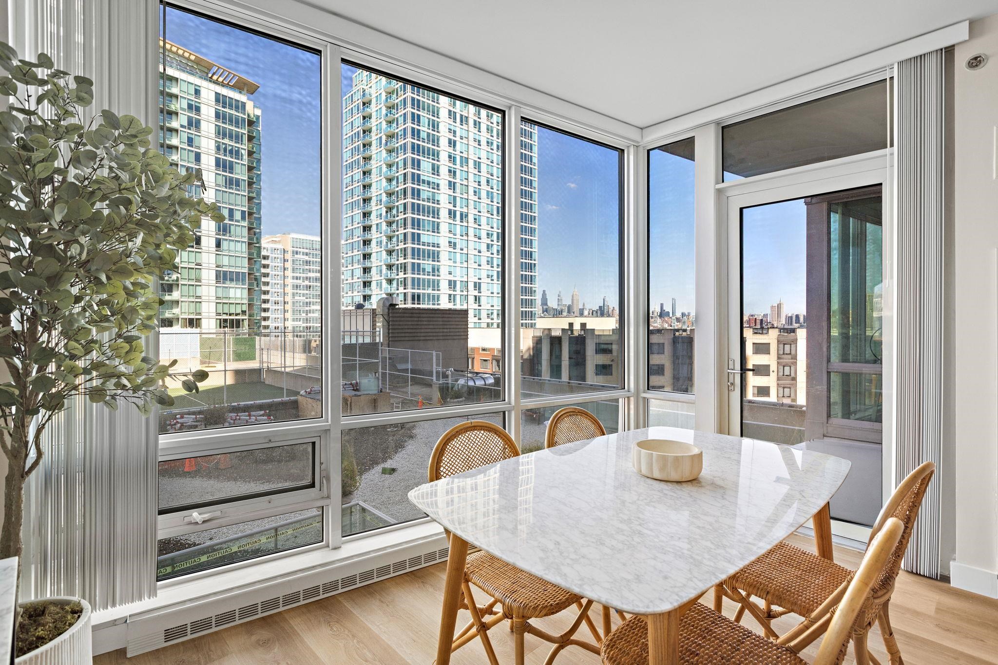 20 NEWPORT PARKWAY - Photo 3