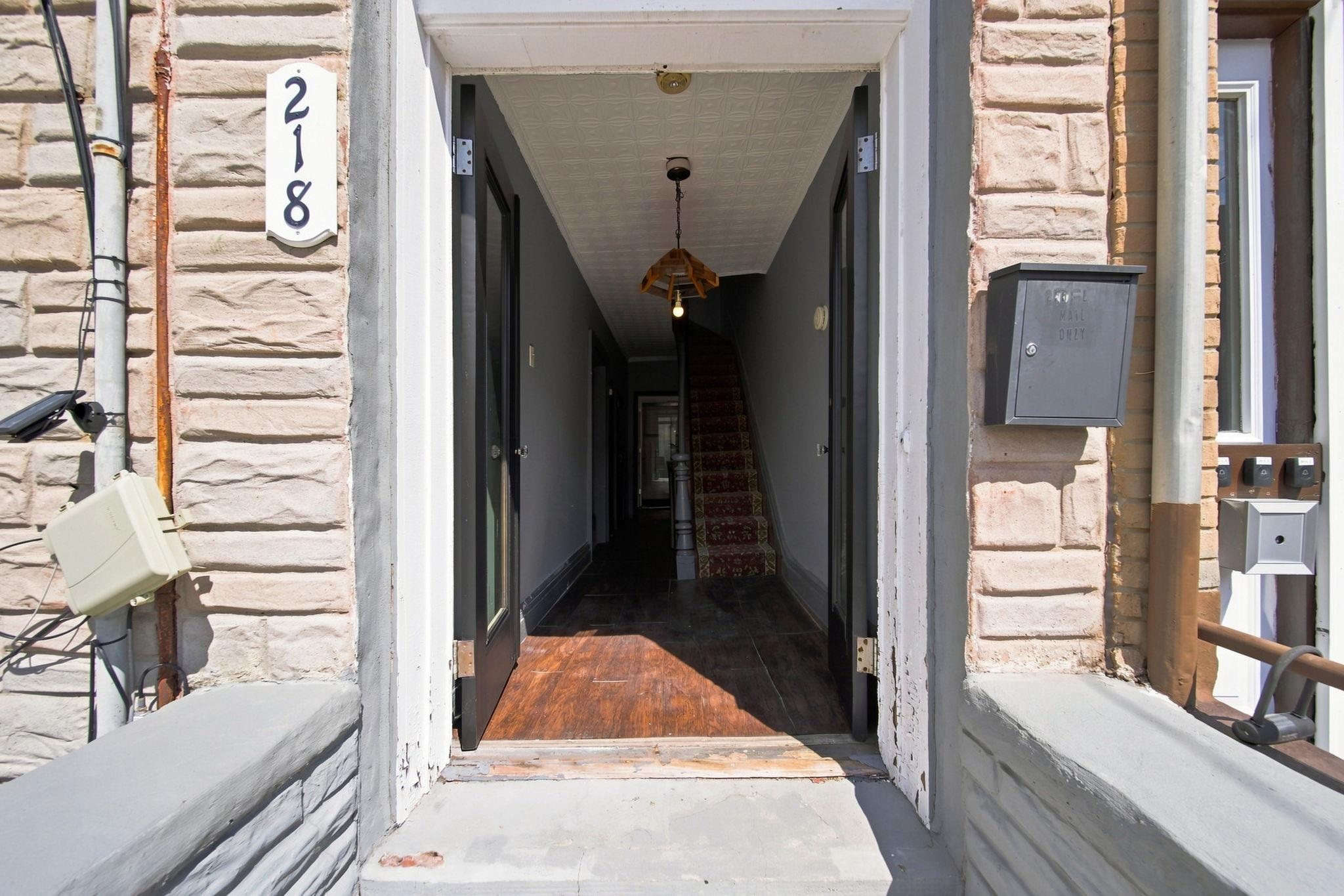 218 5TH ST - Photo 4