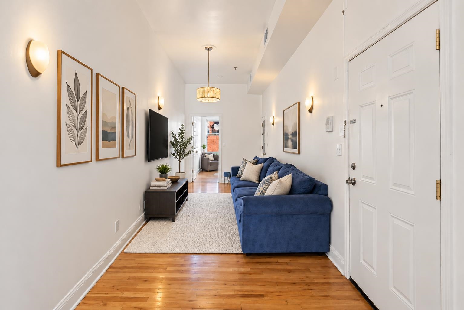 231 GRAND ST - Photo 2