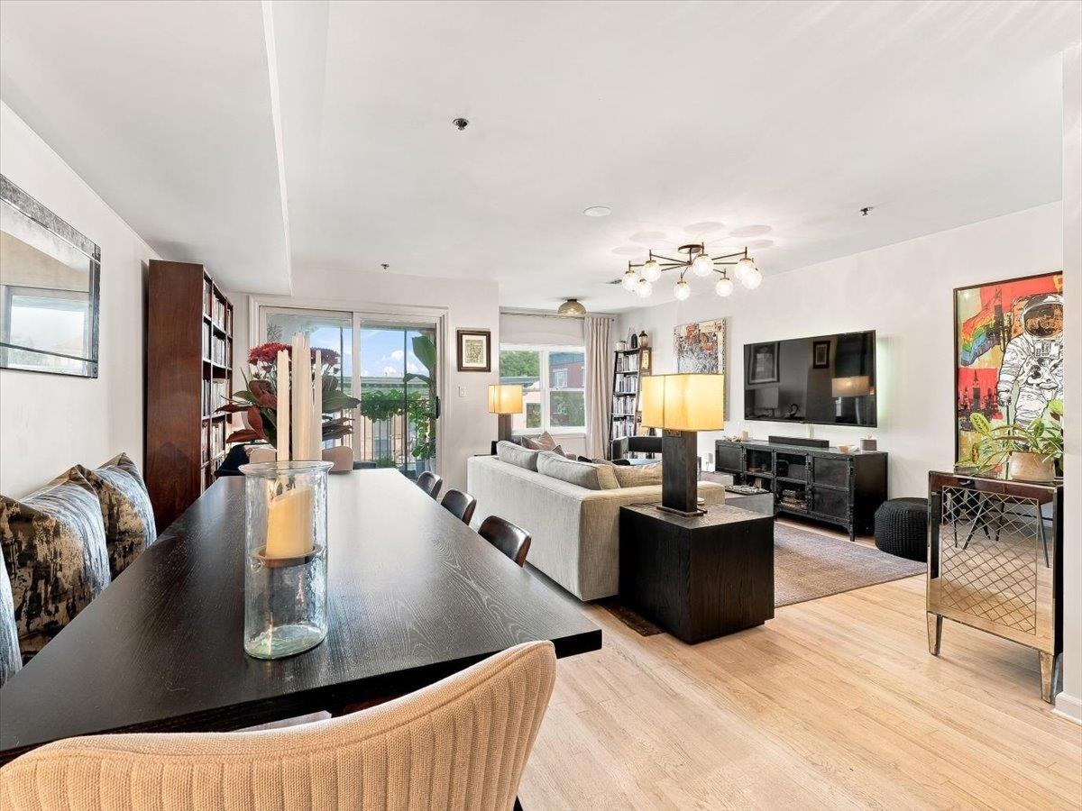 102 PARK AVE - Photo 3