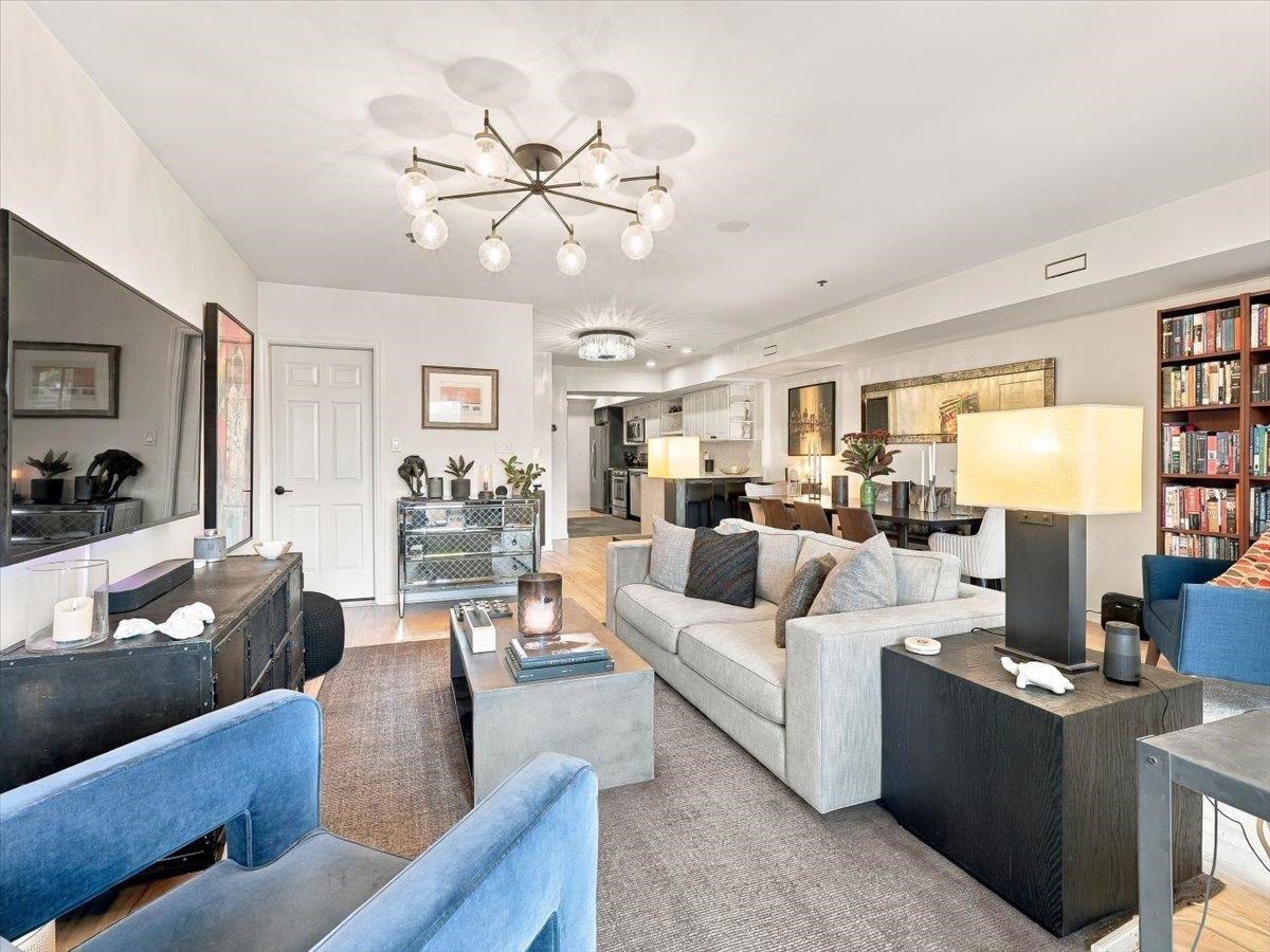 102 PARK AVE - Photo 5