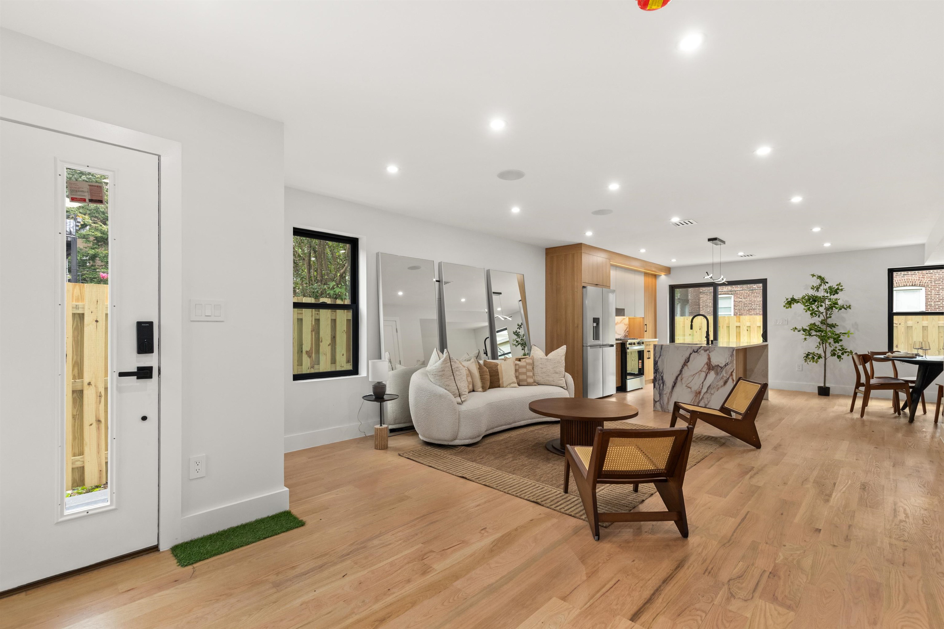85 SHERMAN PL - Photo 3