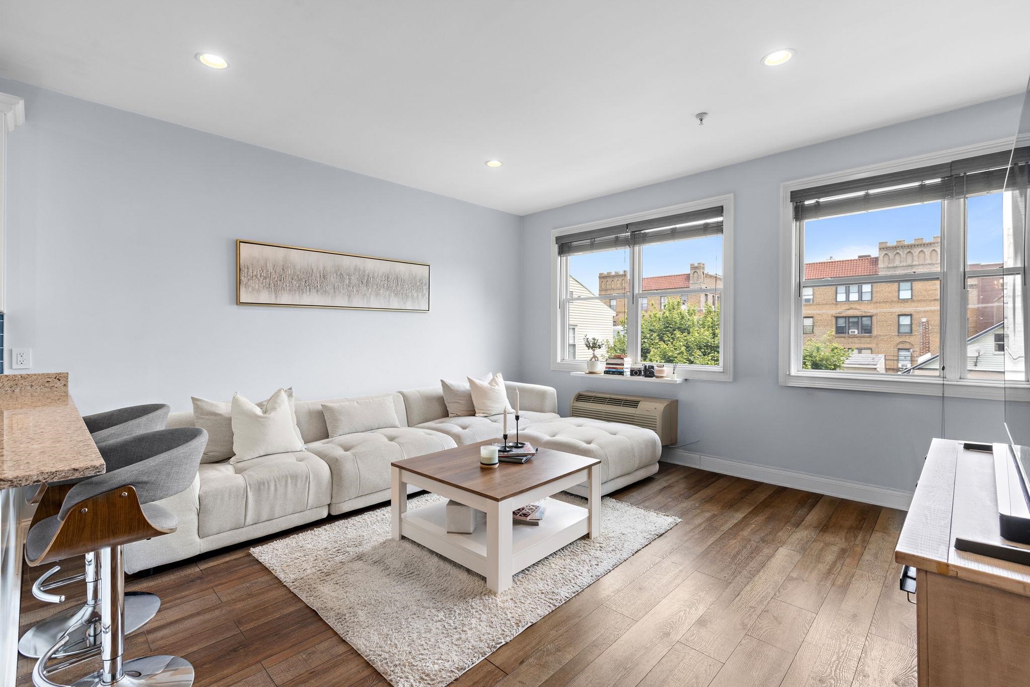 140 36TH ST - Photo 4
